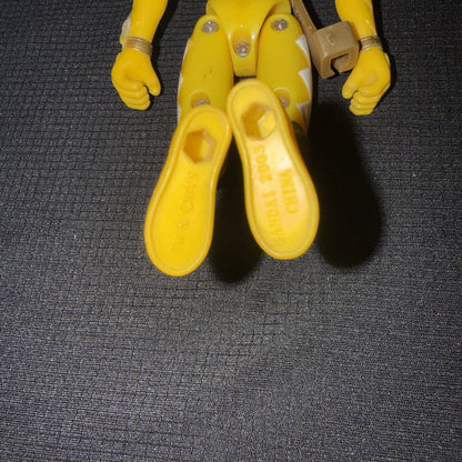 Power Rangers Dinothunder _ Yellow Ranger / Kira Ford w/ Holster_ Figure Only - toyscardscomics
