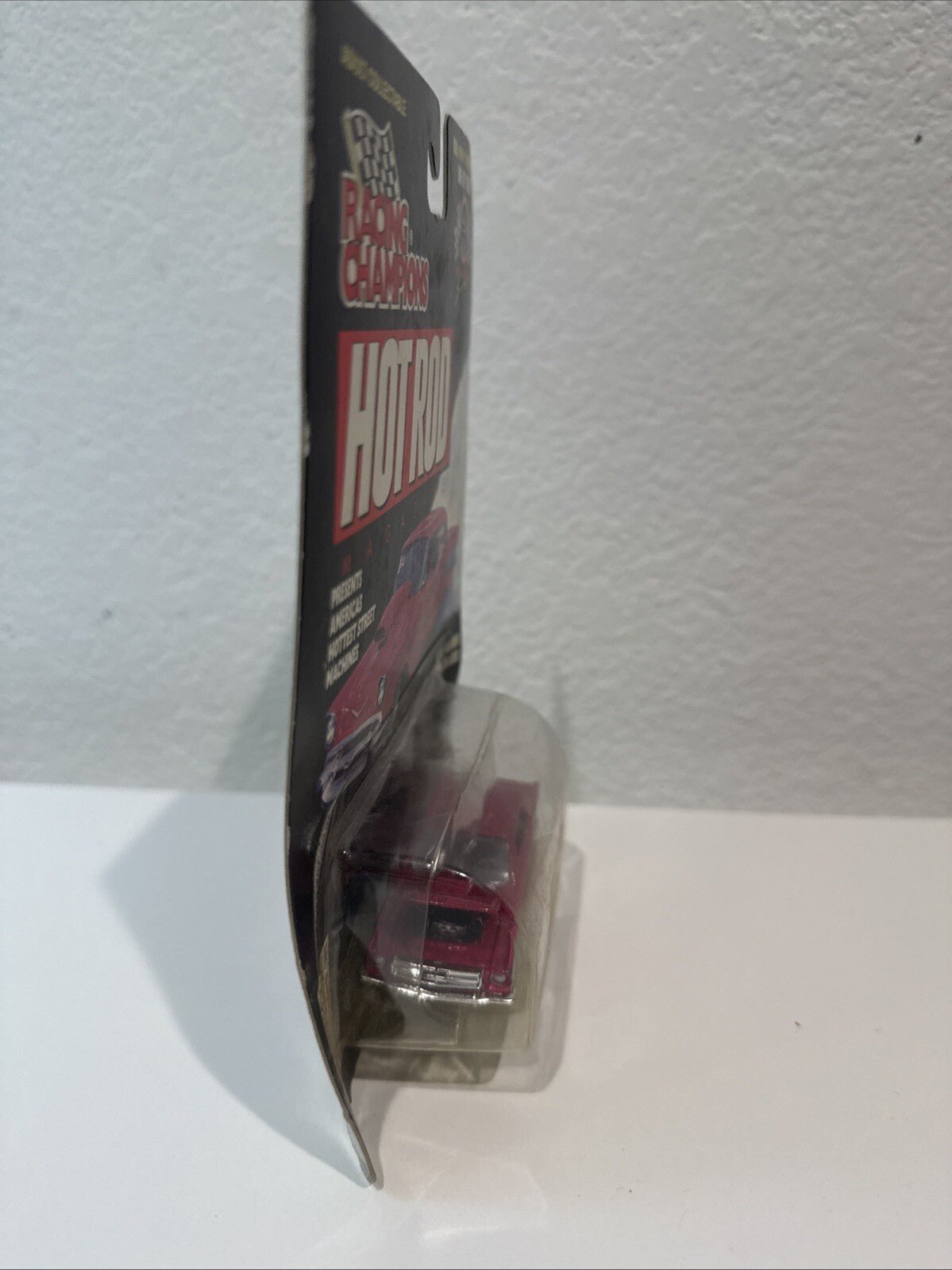 Racing Champions HOT ROD Magazine 1964 Ford Mustang Street Machine 1:56 Issue 5 - toyscardscomics