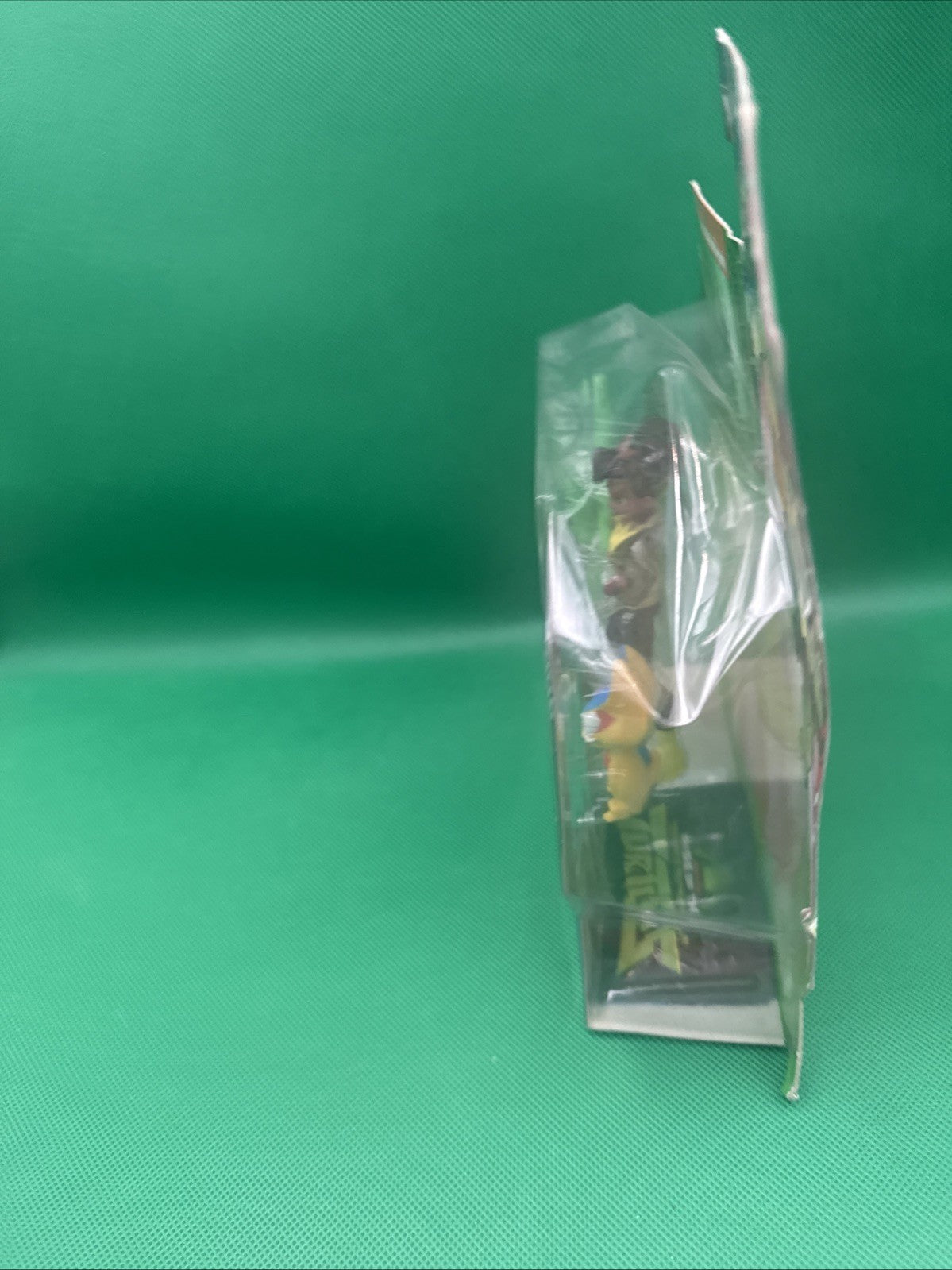 Rise of The Teenage Mutant Ninja Turtles April O'Neil with Mayhem TMNT - toyscardscomics