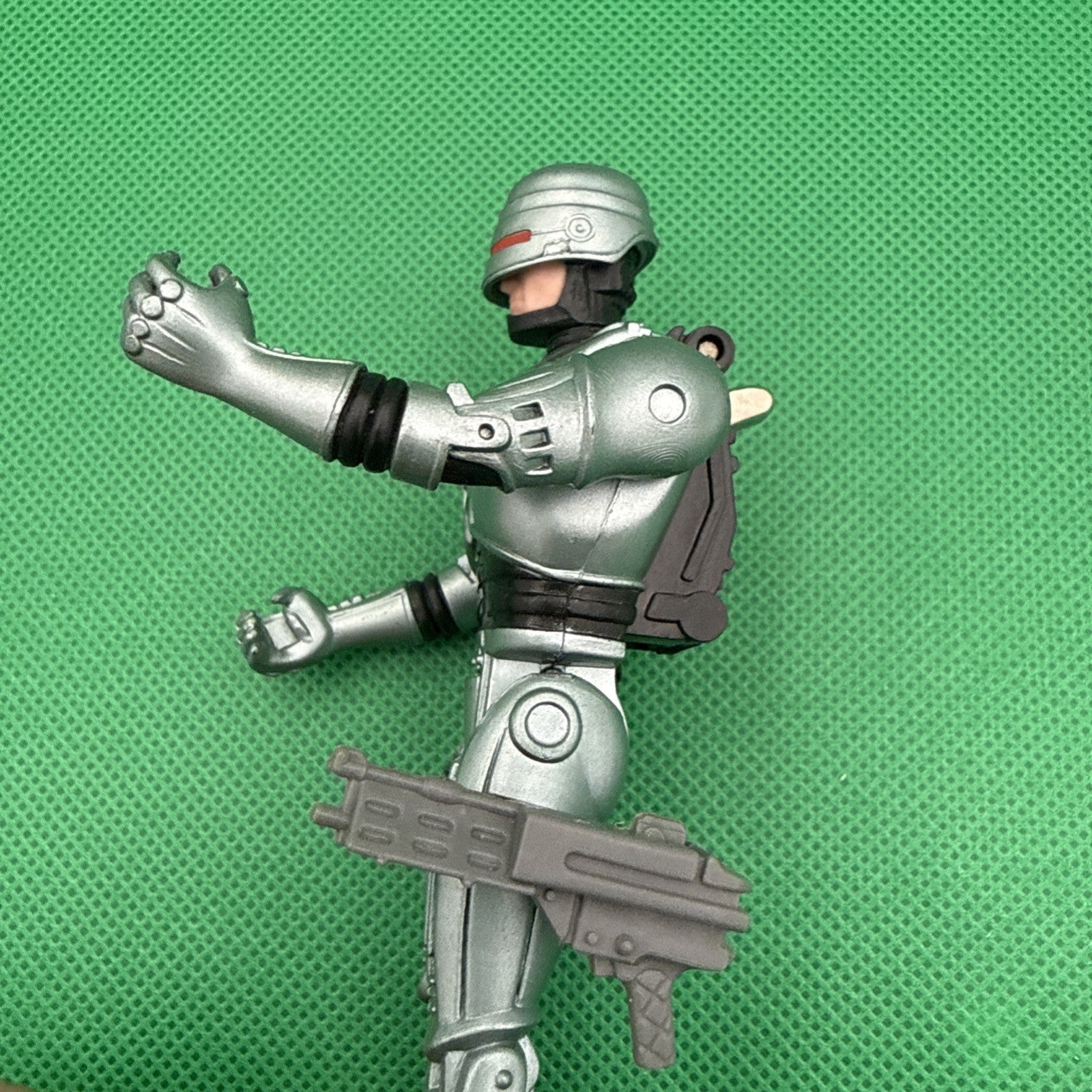 Robocop Action Figure Ultra Police Leader Robocop Cap Firing 1988 Kenner - toyscardscomics