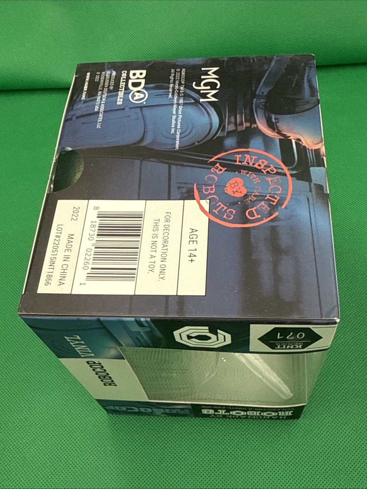 Robots 071 Robocop Knit Series Vinyl Toy MIB Colecters - toyscardscomics