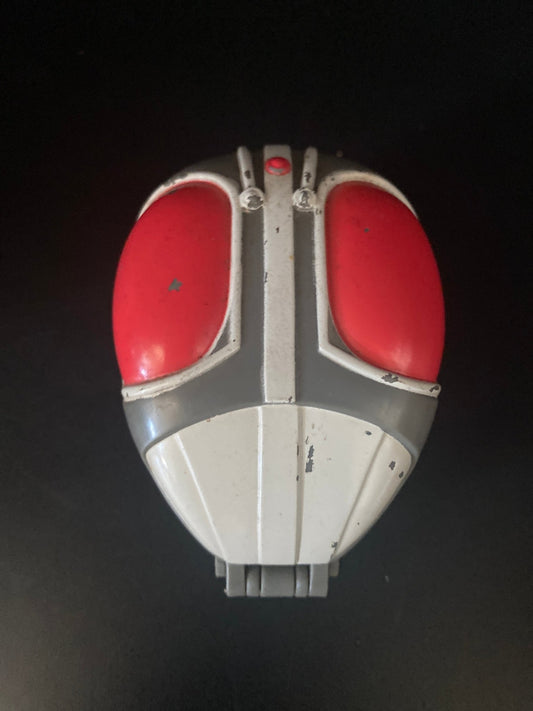 Saban Masked Rider Transforming Vehicle Secret Hideaway Belt Clip Vintage 1996 - toyscardscomics