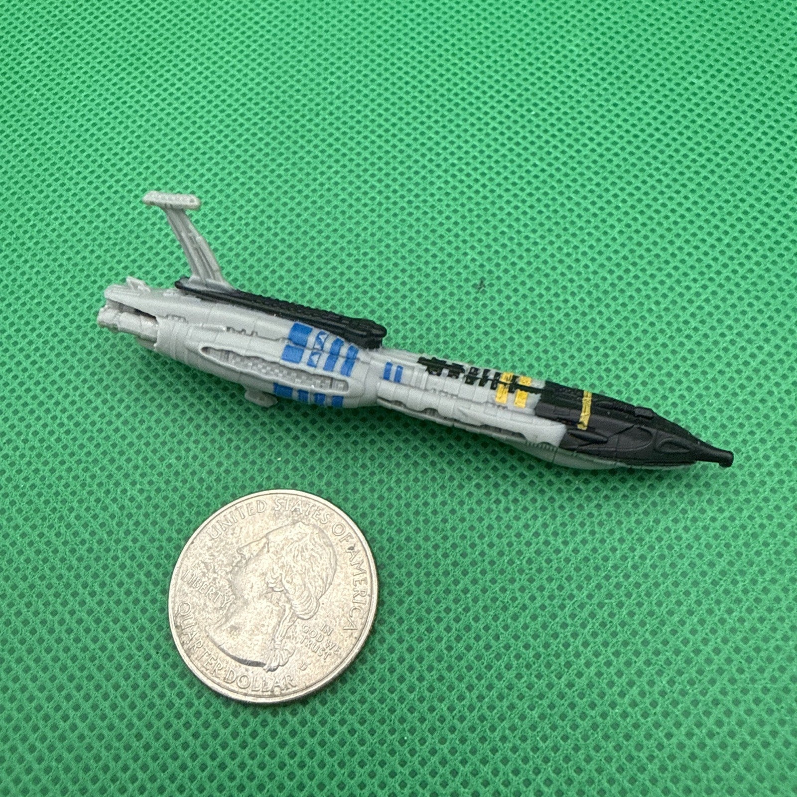 Small Plastic Space Ship with a Stand - toyscardscomics