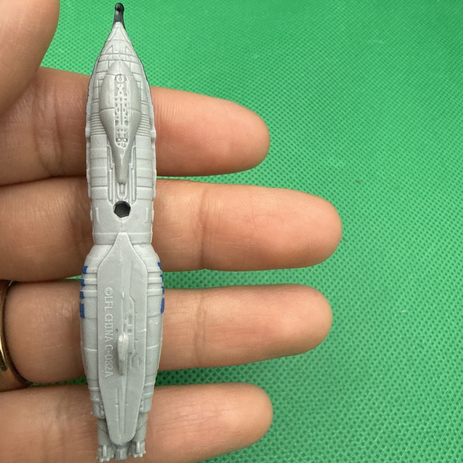 Small Plastic Space Ship with a Stand - toyscardscomics