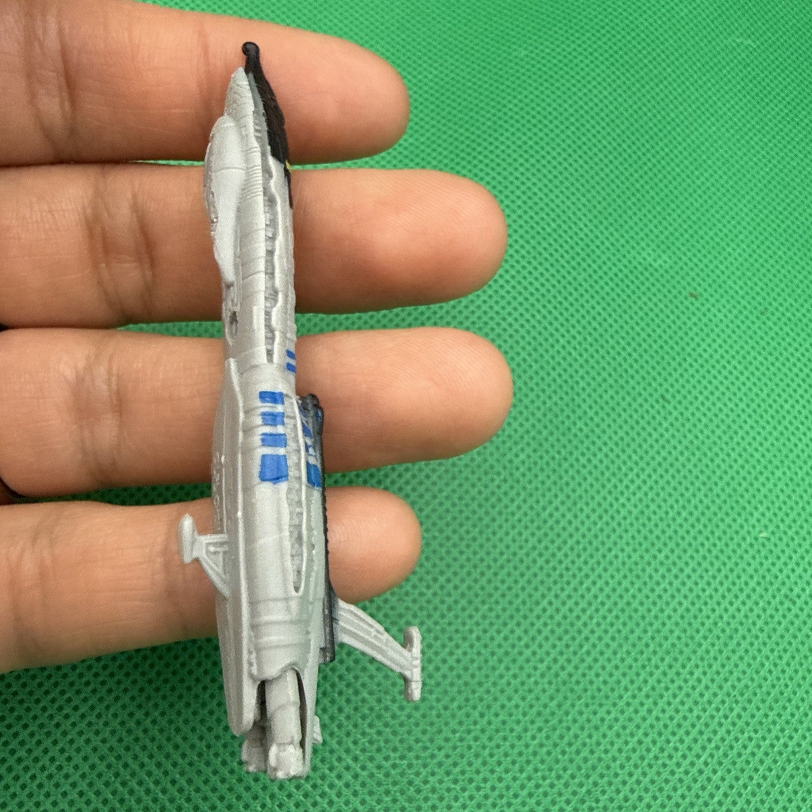 Small Plastic Space Ship with a Stand - toyscardscomics