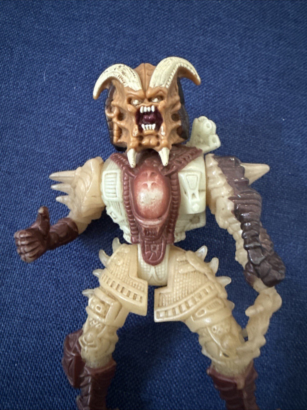 Stalker Predator - Kenner 1994 Ultimate Alien Hunter Series 1 incomplete,☆211 - toyscardscomics