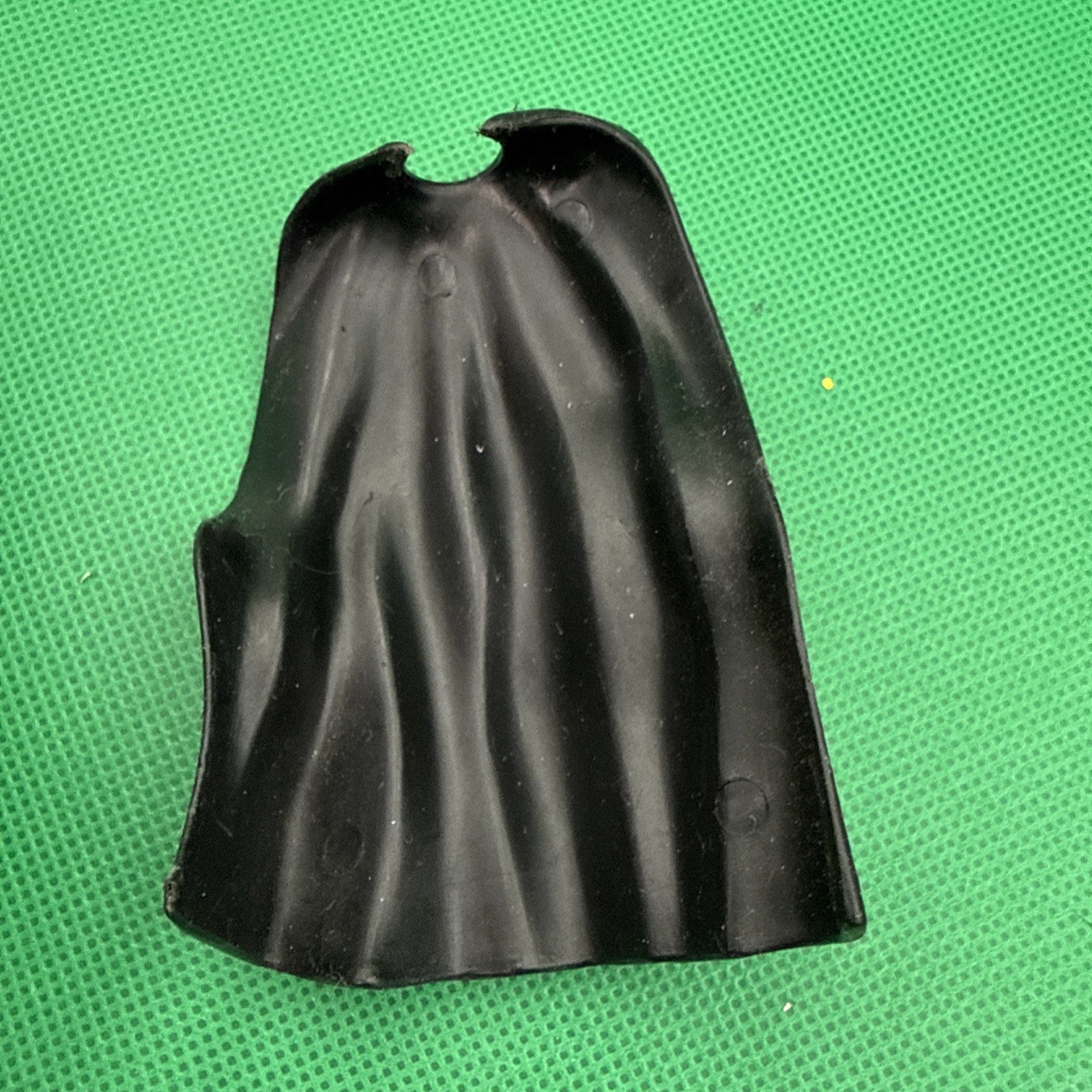 Star Wars 1995 Power of the Force Darth Vader 3.75" CAPE only - toyscardscomics