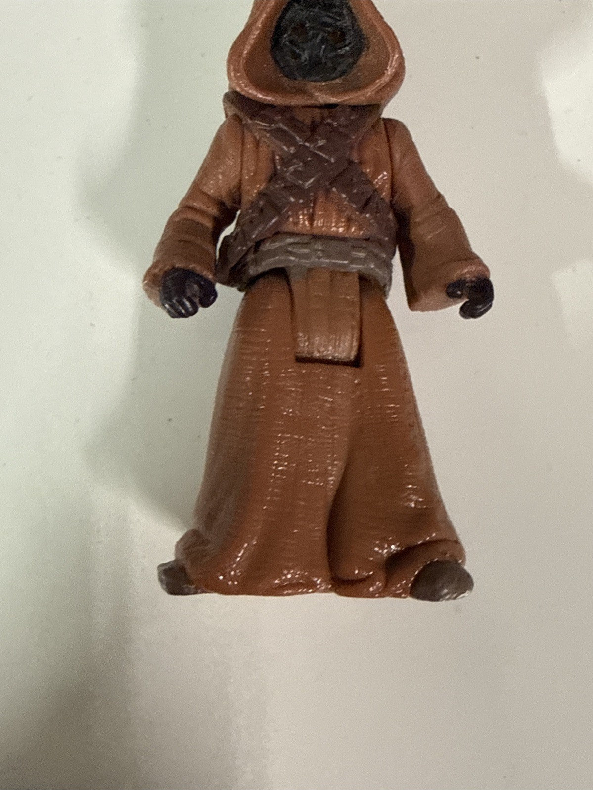 Star Wars 1996 JAWA with GLOWING EYES 3.75" Figure - toyscardscomics