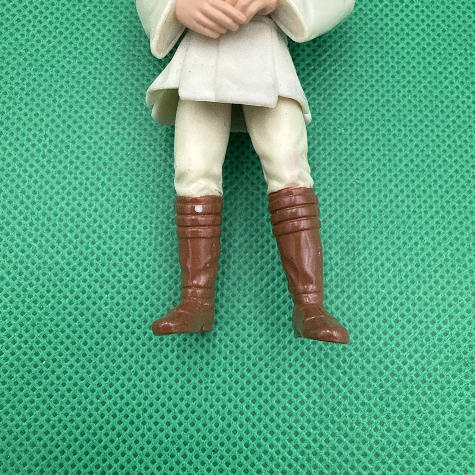 Star Wars 1999 Young Obi Won Kanobi Figure Hasbro 3.75" - toyscardscomics