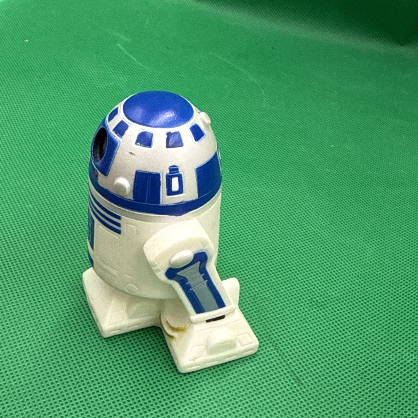 Star Wars 2008 Lucas Film/Disney Vinyl Figure •R2•D2 Bath Water Toy - toyscardscomics