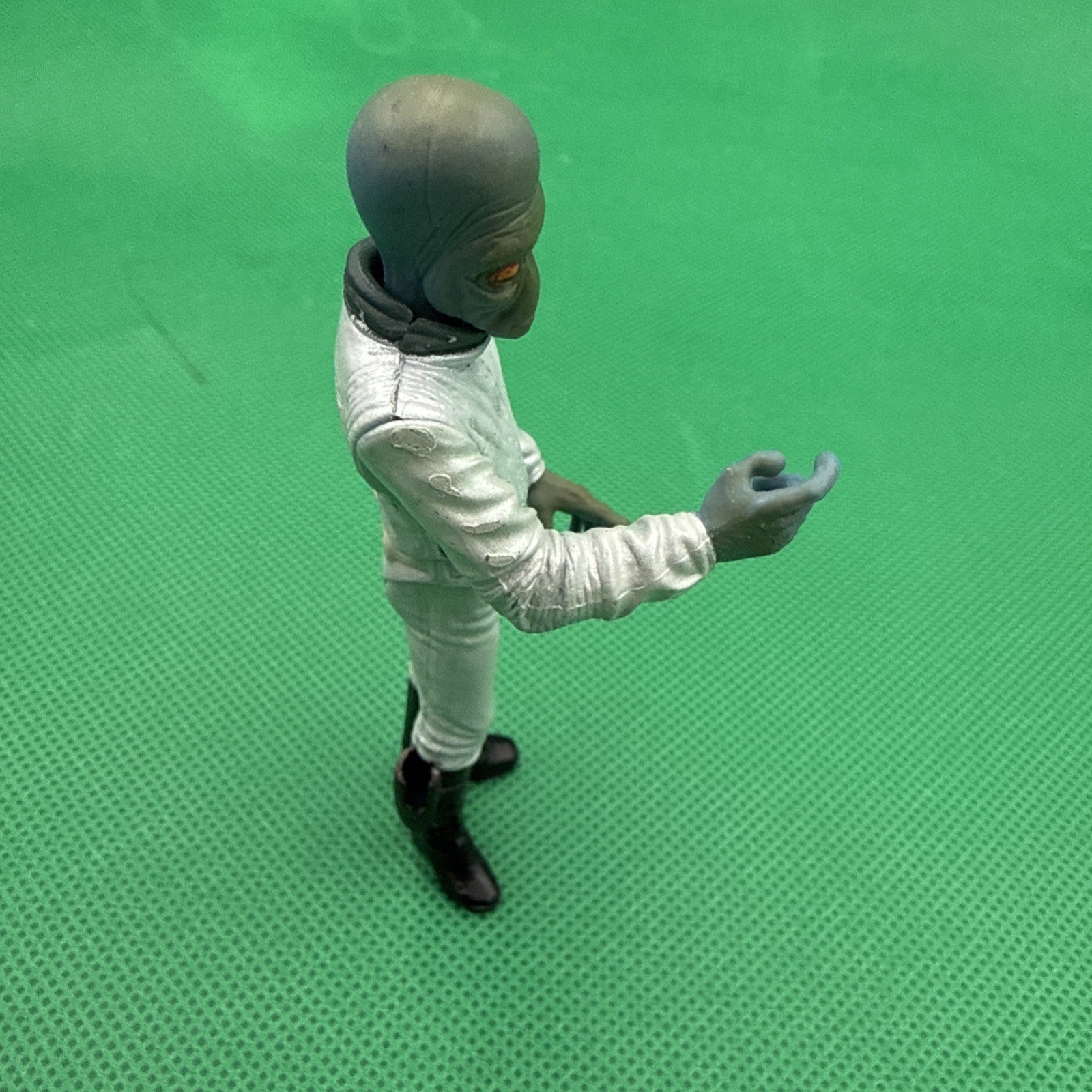 Star Wars 4" POTJ Power the Jedi Ellorrs Madak Cantina Patron NO GUN - toyscardscomics