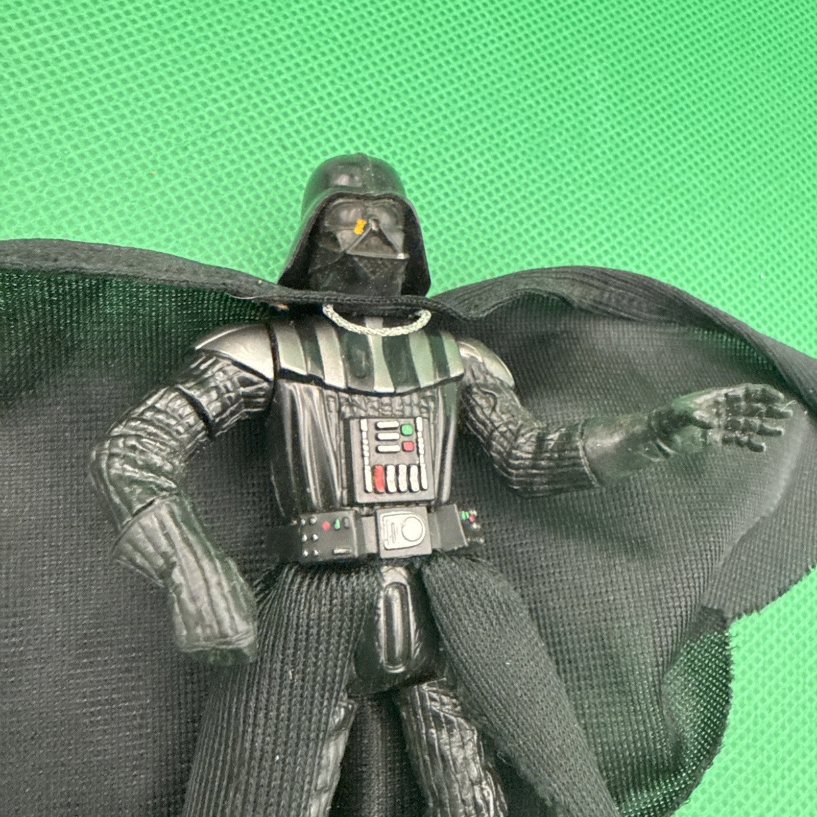 Star Wars Action Figure Darth Vader Cloth Cape & Waist Skirt Hasbro 2004 - toyscardscomics
