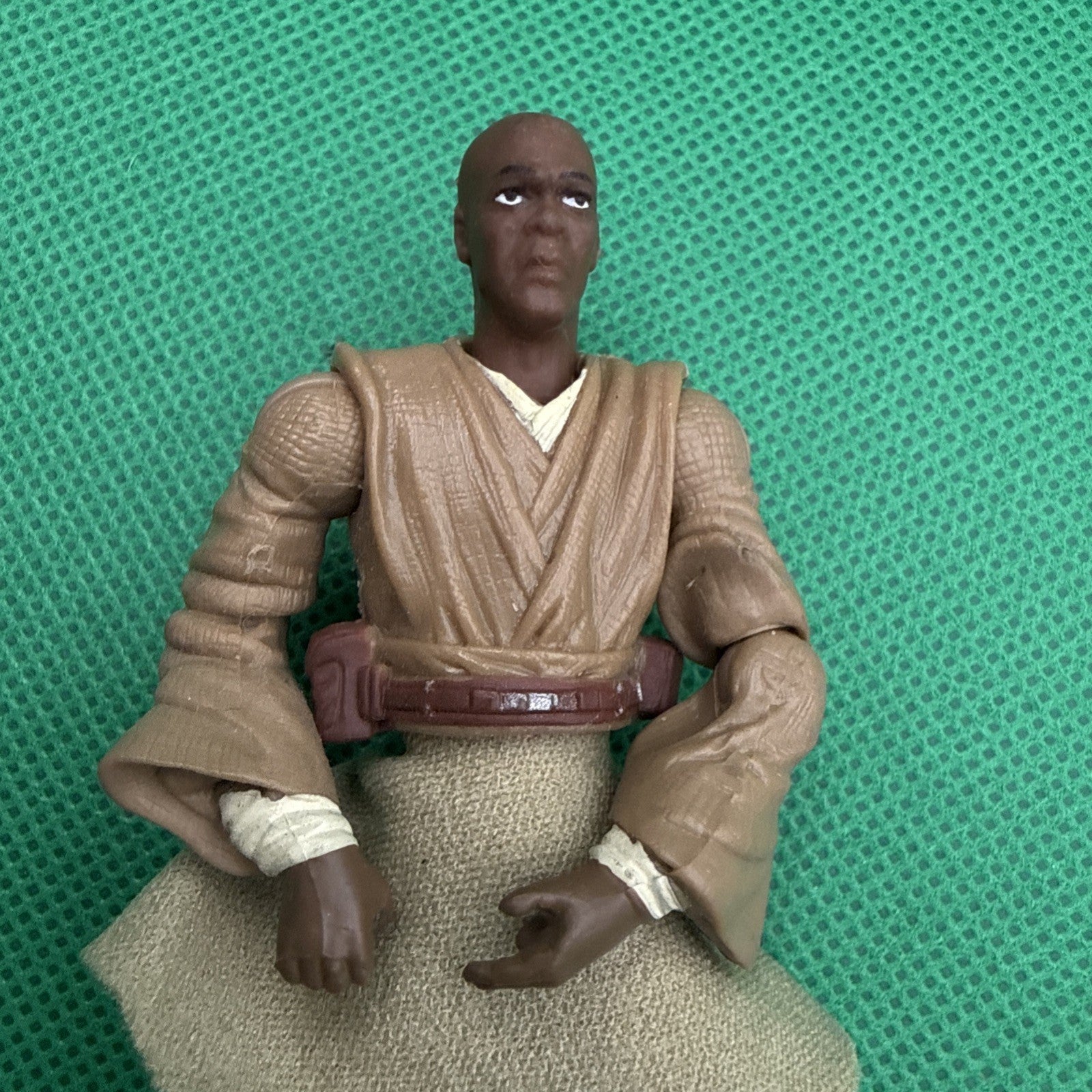 Star Wars Attack of the Clones MACE WINDU Jedi High Council 2003 LOOSE 3.75 - toyscardscomics