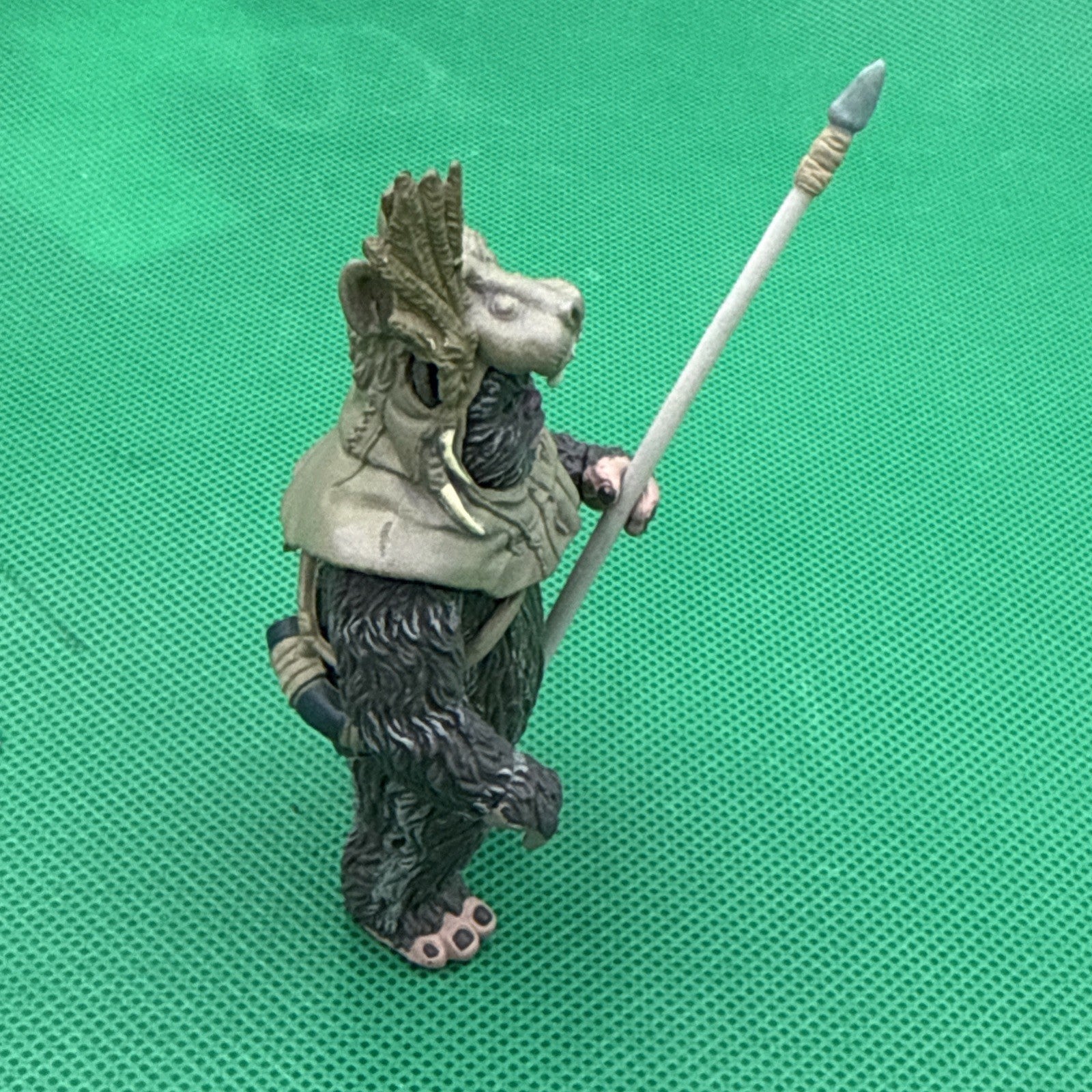 Star Wars Figure Saga Teebo Ewok loose no spear 2002 ROTJ Army Builder Rare HTF - toyscardscomics