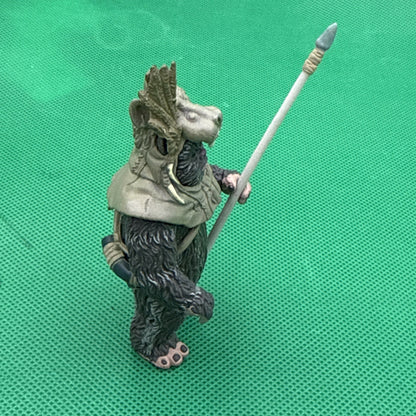 Star Wars Figure Saga Teebo Ewok loose no spear 2002 ROTJ Army Builder Rare HTF - toyscardscomics