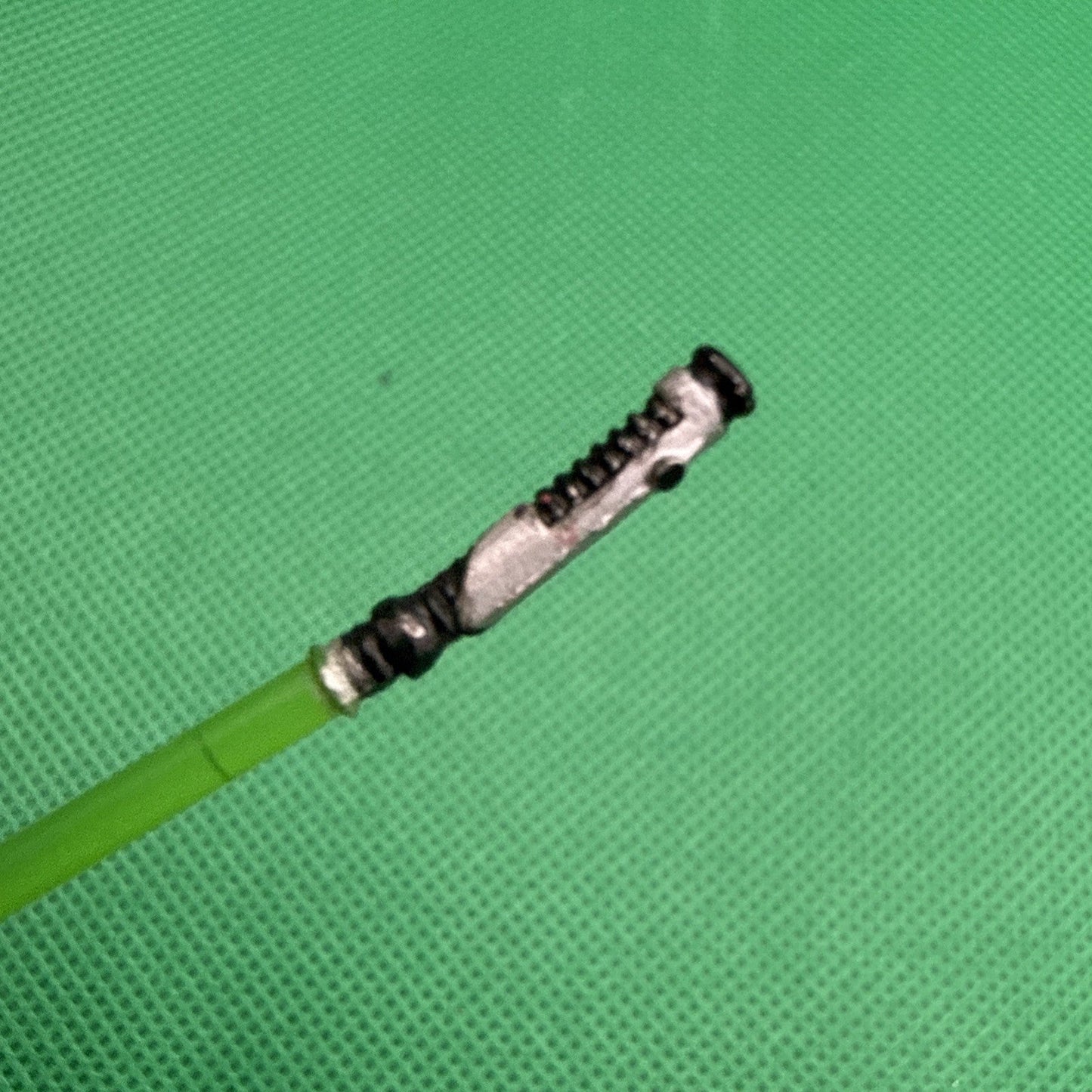 STAR WARS Hasbro 3.75" figure accessory light saber lightsaber Jedi Green - toyscardscomics