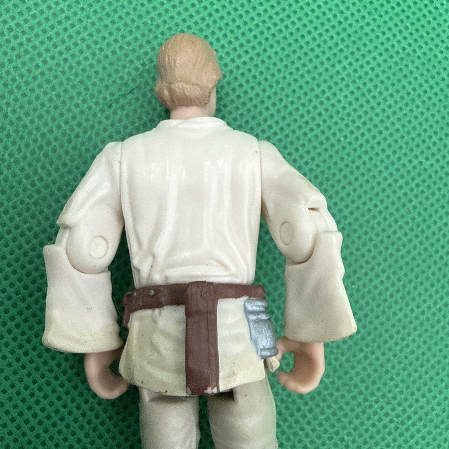 Star Wars Luke Skywalker Power Of The Force 1998 action figure - toyscardscomics