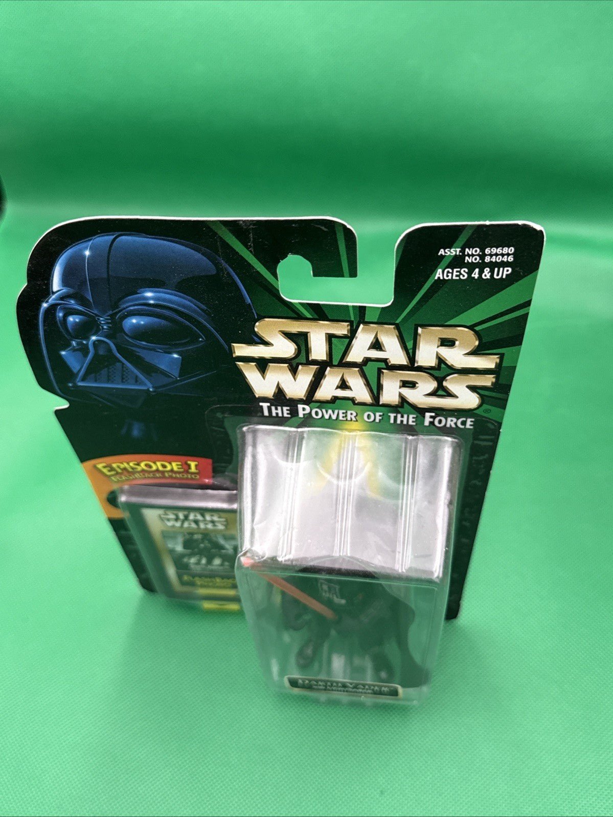 Star Wars Power of the Force DARTH VADER Action Figure 1998 new - toyscardscomics