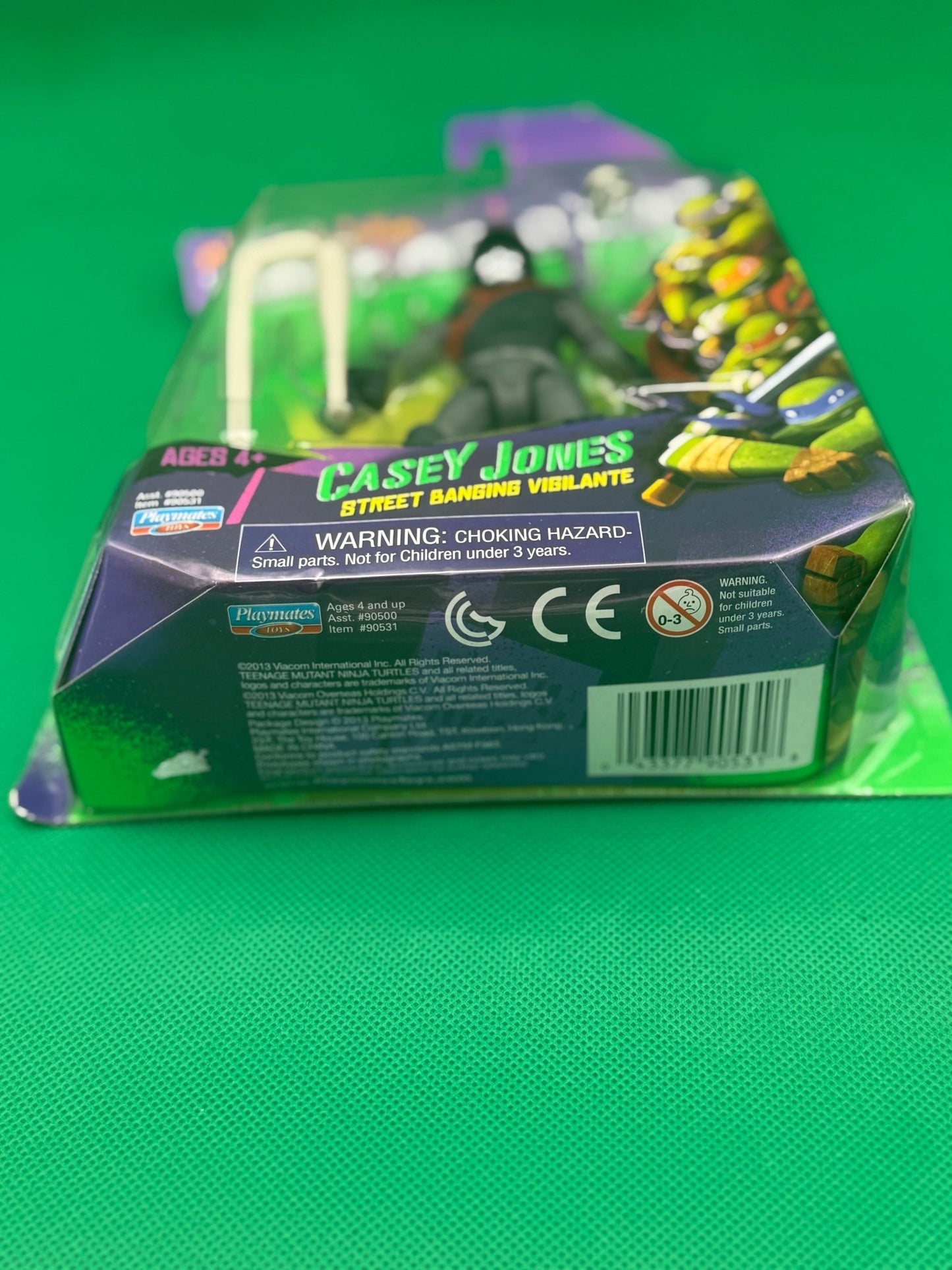 Teenage Mutant Ninja Turtles Casey Jones Gray Shirt Variant TMNT 2013 - toyscardscomics