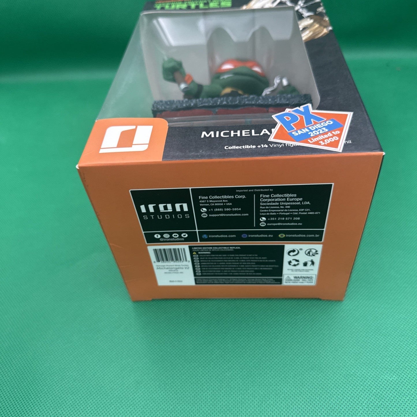 Teenage Mutant Ninja Turtles Michelangelo V2 SDCC 2023 Vinyl Fig. Iron Studios - toyscardscomics