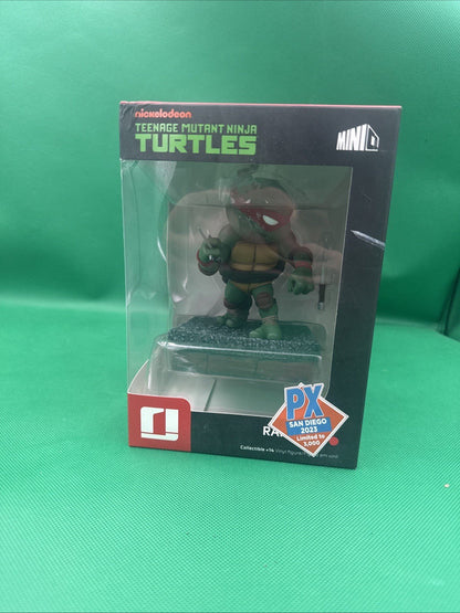 Teenage Mutant Ninja Turtles Raphael V2 SDCC 2023 LTD Vinyl Figure Iron Studios - toyscardscomics