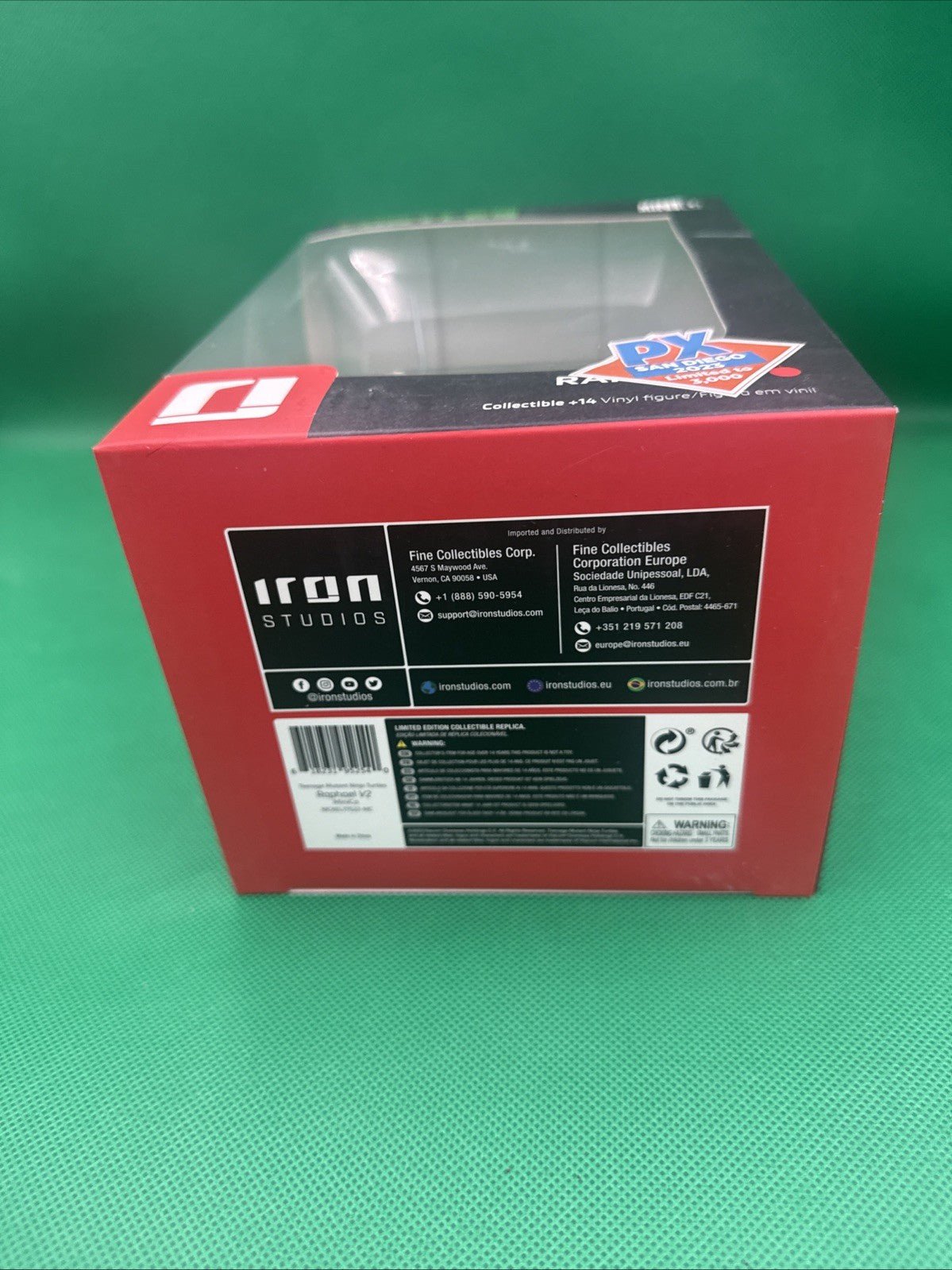 Teenage Mutant Ninja Turtles Raphael V2 SDCC 2023 LTD Vinyl Figure Iron Studios - toyscardscomics