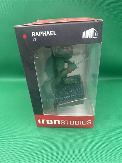 Teenage Mutant Ninja Turtles Raphael V2 SDCC 2023 LTD Vinyl Figure Iron Studios - toyscardscomics