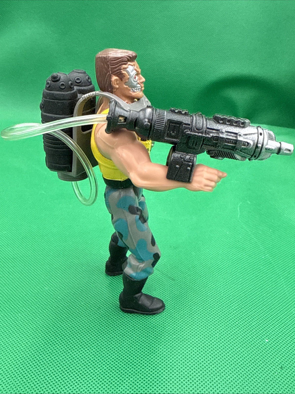 Terminator 2 Meltdown Action Figure with White Heat Bazooka From Kenner - toyscardscomics