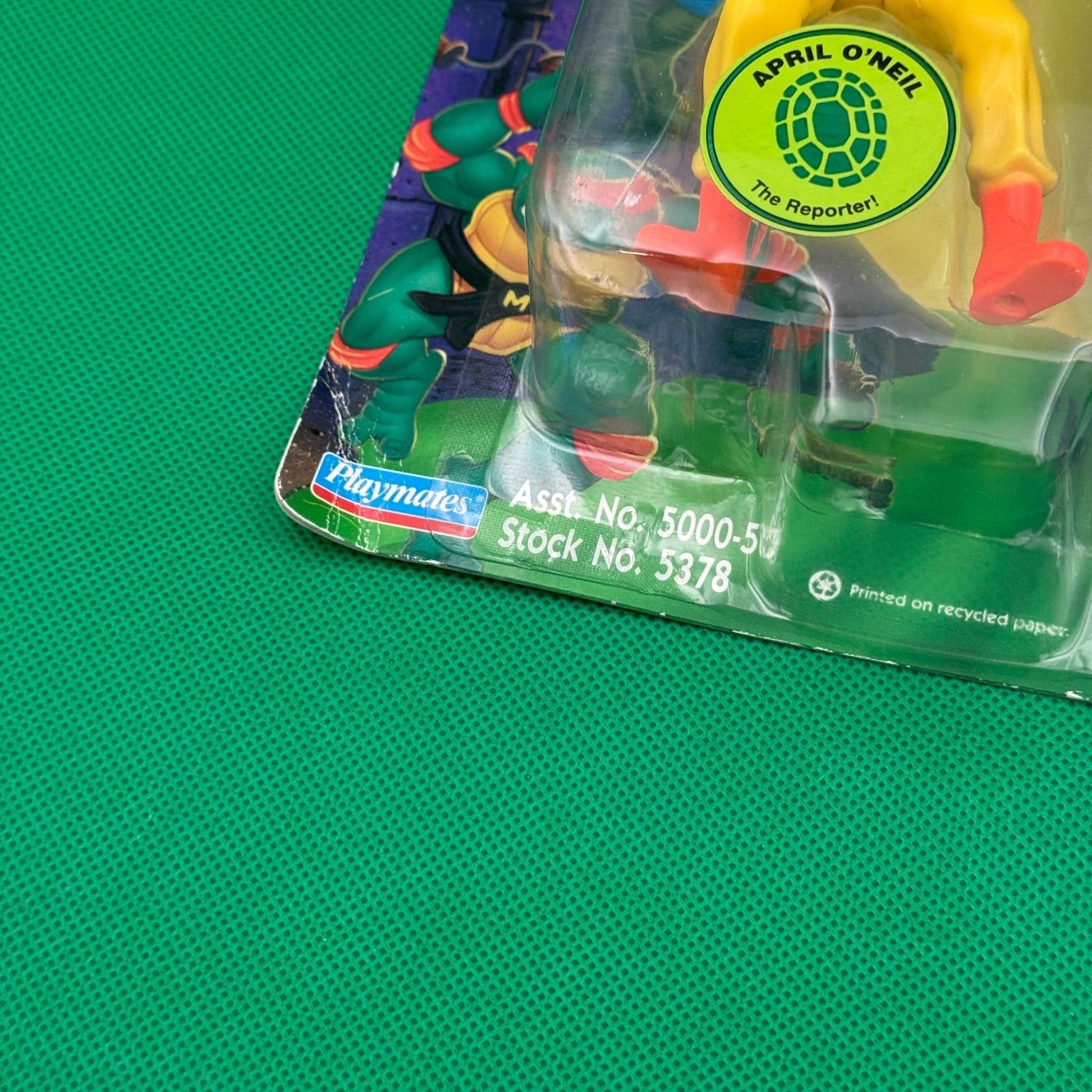 TMNT APRIL O'NEIL THE REPORTER PLAYMATES FIGURE 1994 - toyscardscomics