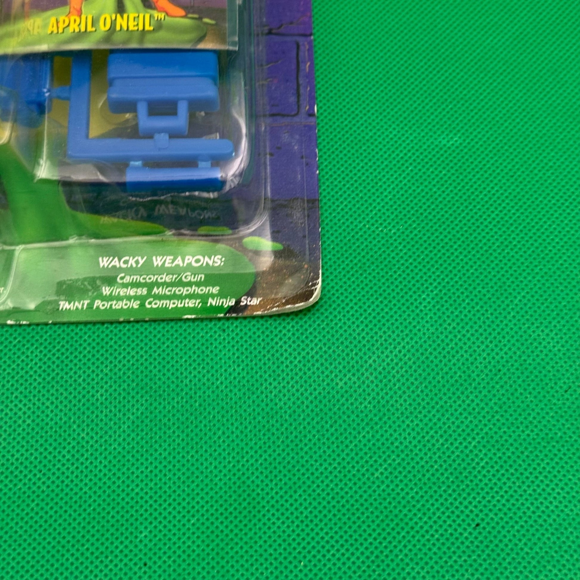 TMNT APRIL O'NEIL THE REPORTER PLAYMATES FIGURE 1994 - toyscardscomics