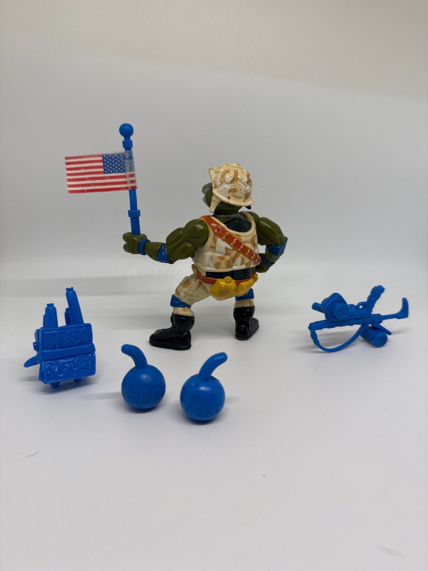 TMNT MUTANT NINJA TURTLES FIGURE LIEUTENANT LEO COMPLETE PLAYMATES 1991 LEONARDO - toyscardscomics