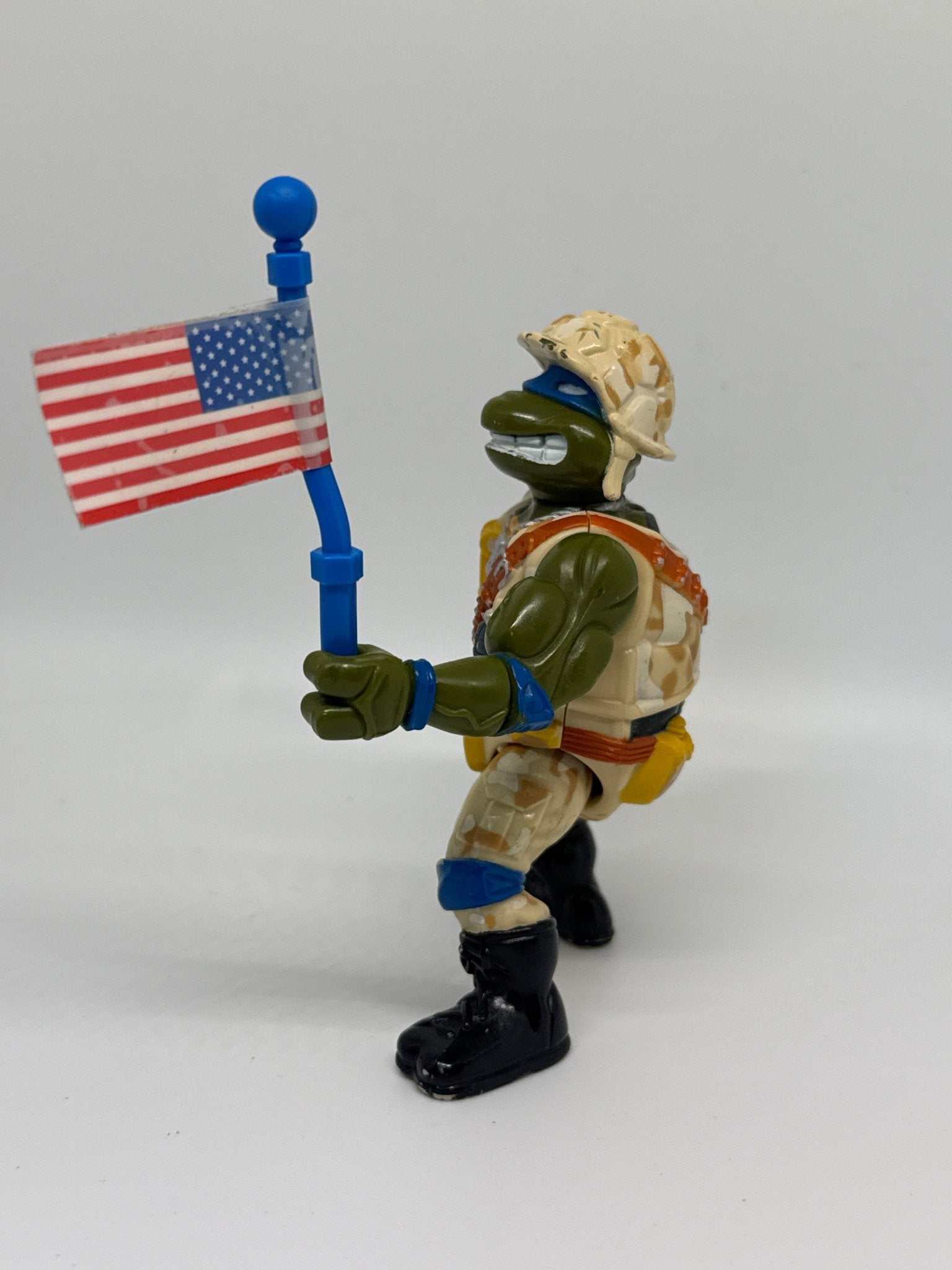 TMNT MUTANT NINJA TURTLES FIGURE LIEUTENANT LEO COMPLETE PLAYMATES 1991 LEONARDO - toyscardscomics