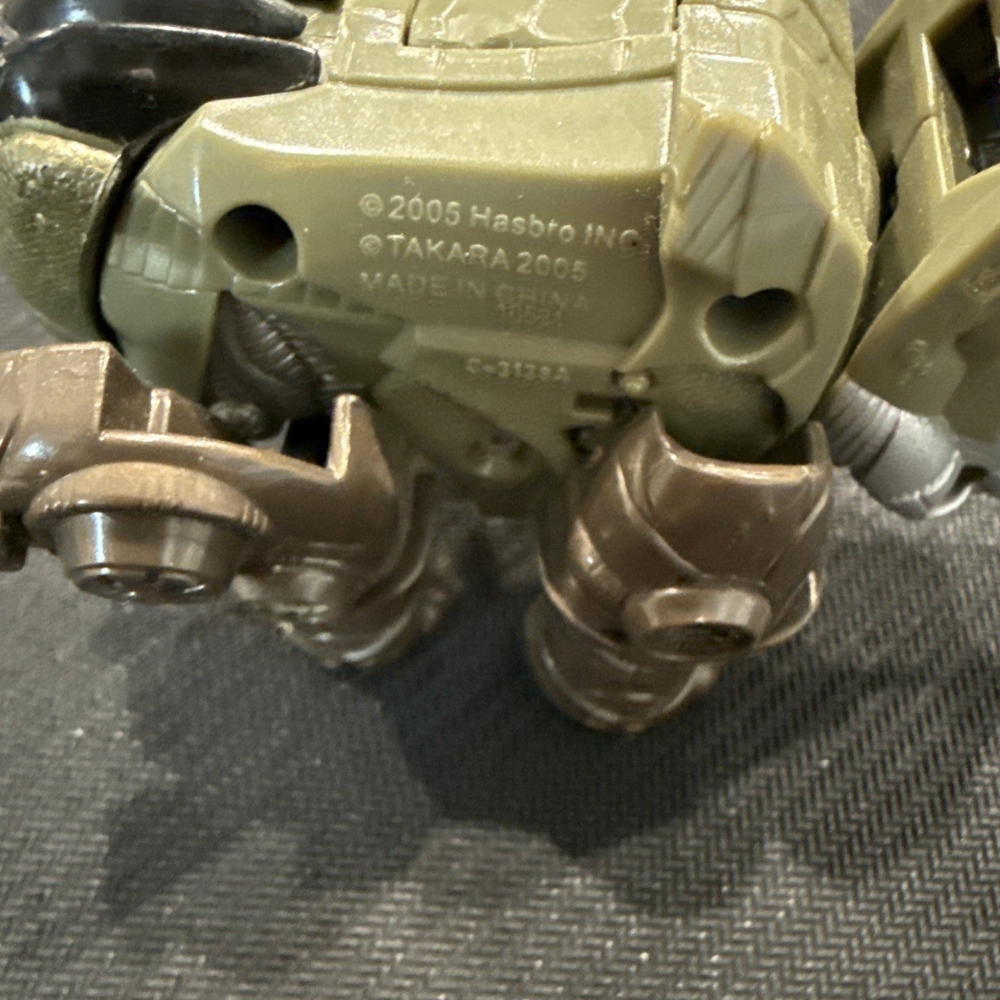 Transformers 2005 Cybertron Backstop Scout Class Figure Rhino Missing Key B16 - toyscardscomics