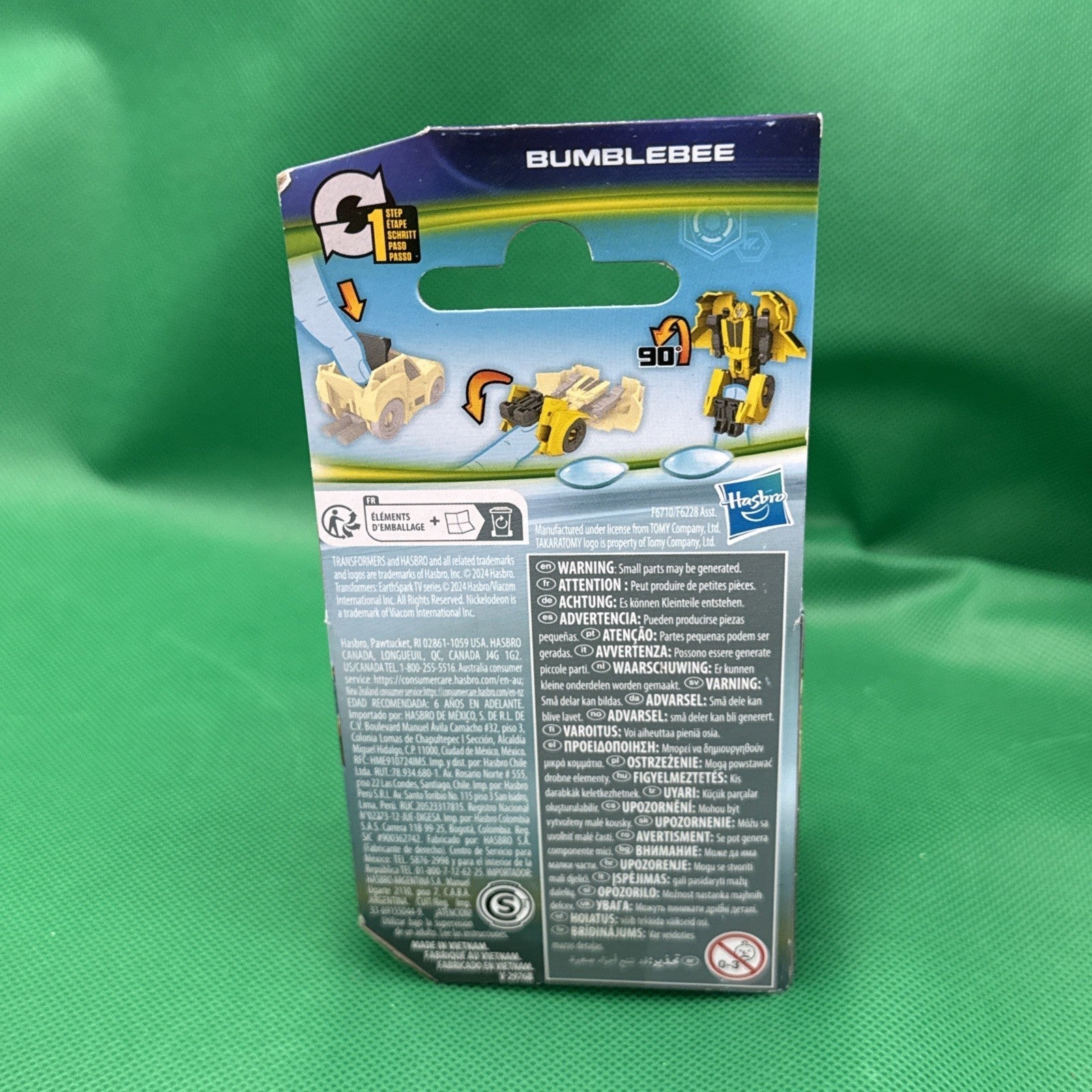 TRANSFORMERS Earthspark BUMBLEBEE Tacticon - toyscardscomics