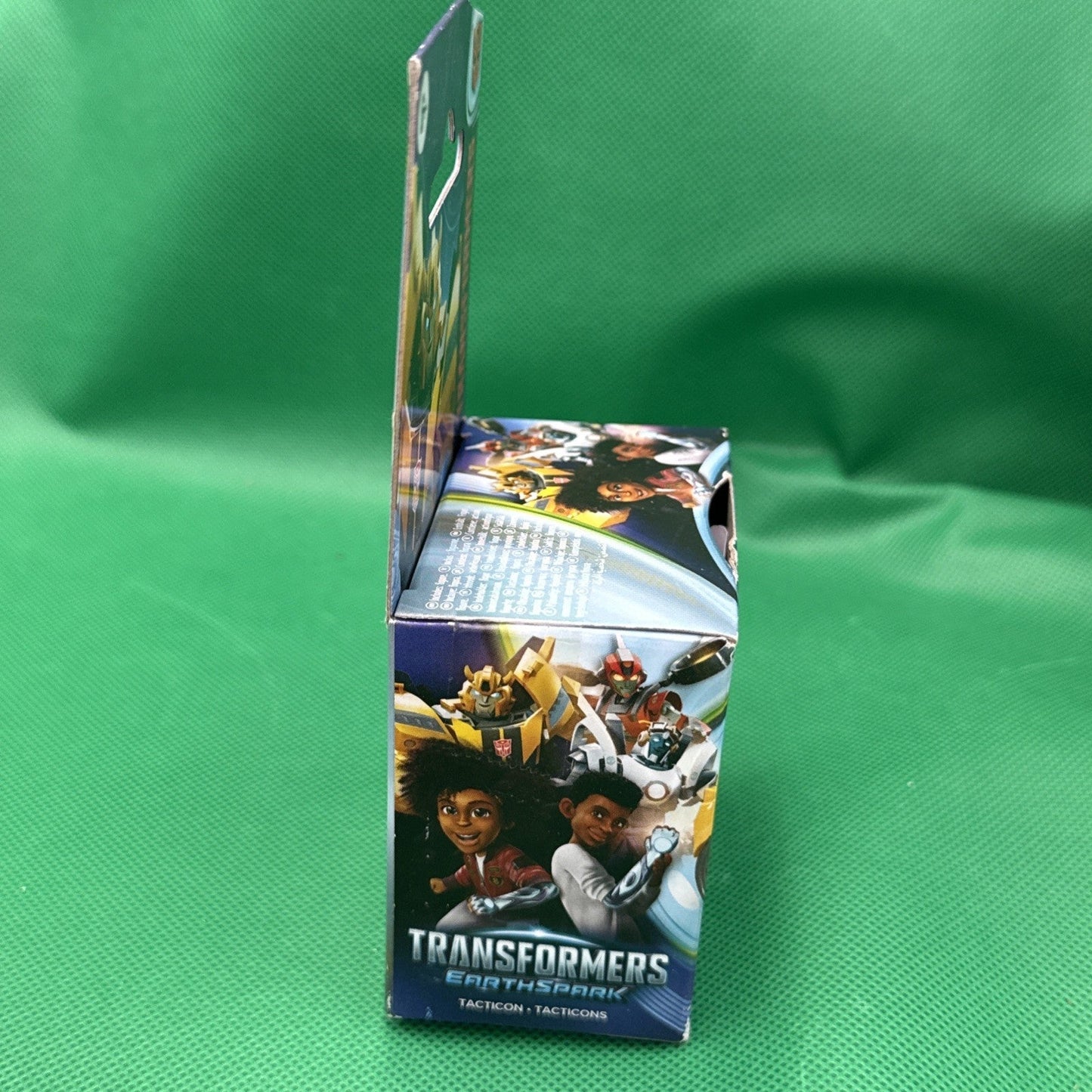 TRANSFORMERS Earthspark BUMBLEBEE Tacticon - toyscardscomics