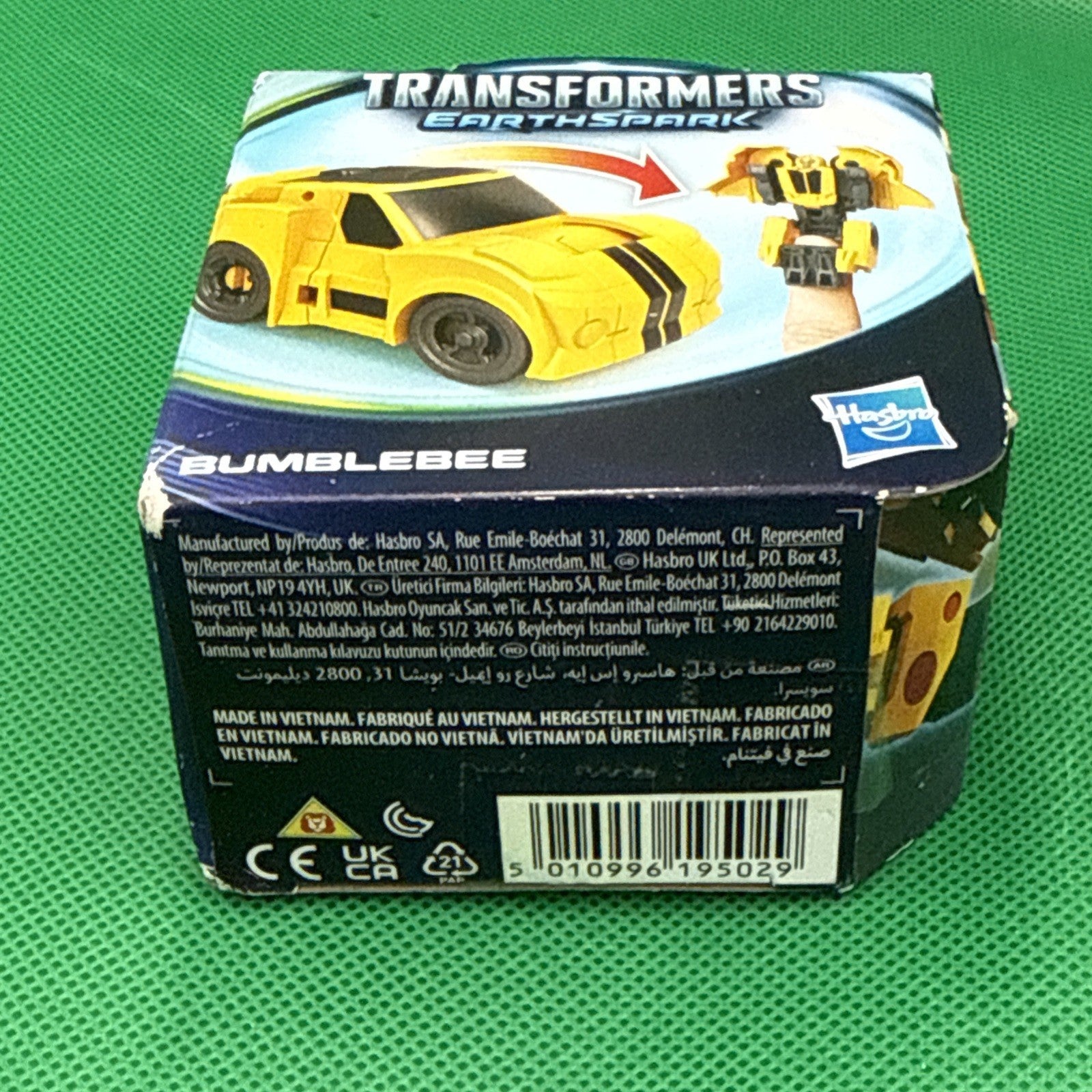 TRANSFORMERS Earthspark BUMBLEBEE Tacticon - toyscardscomics