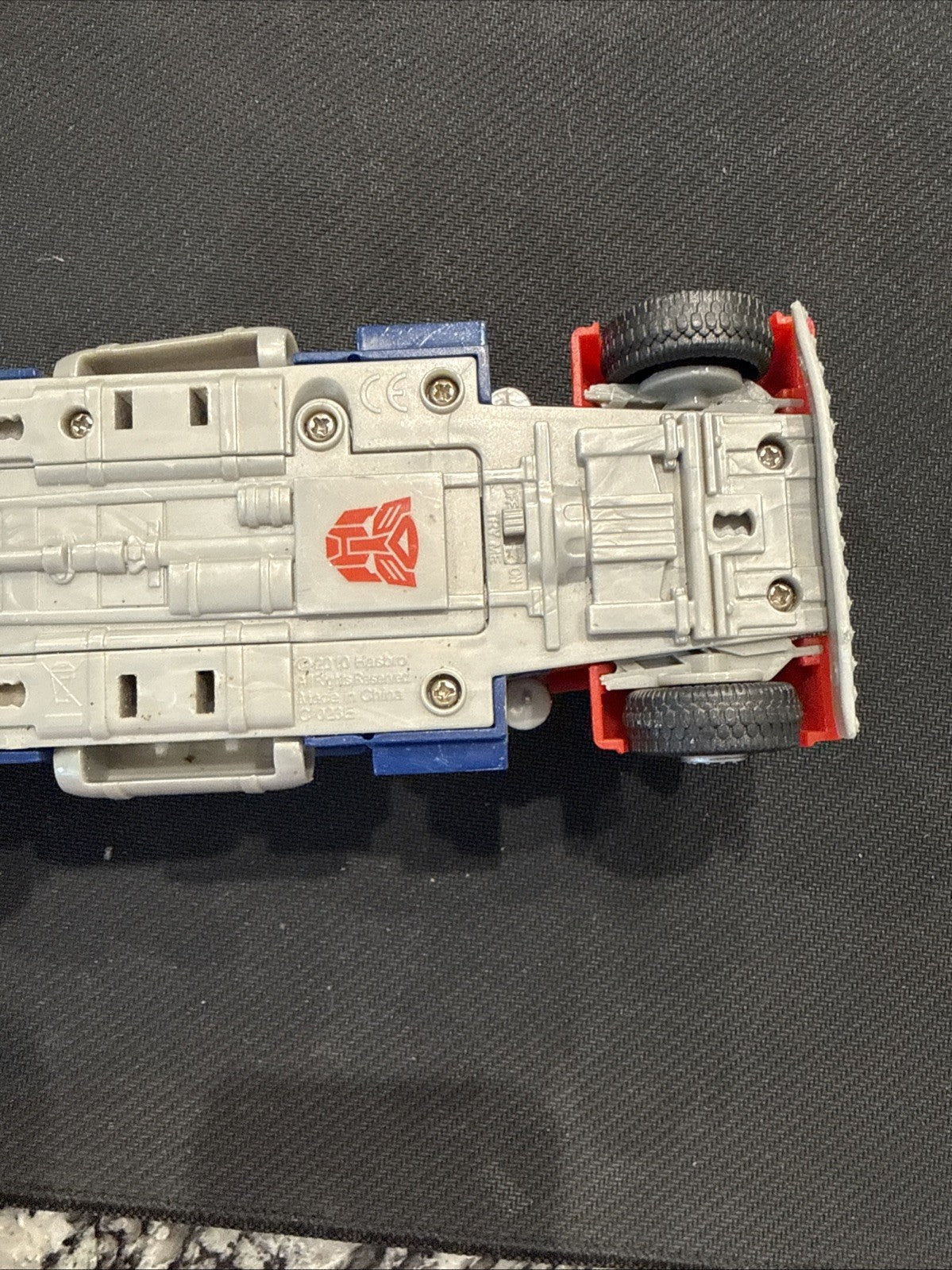 Transformers Electronic Optimus Prime Electronic Sound Semi Truck 8” 2010 Hasbro - toyscardscomics