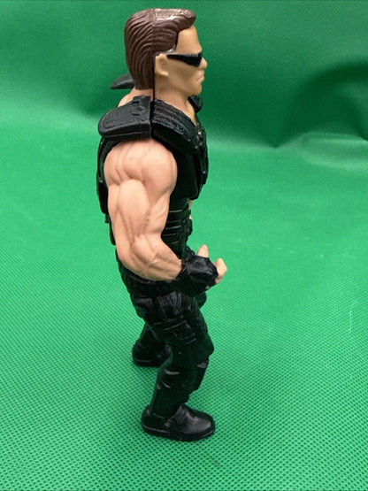 VINTAGE 1992 TERMINATOR SECRET WEAPON ACTION FIGURE LOOSE - KENNER - toyscardscomics