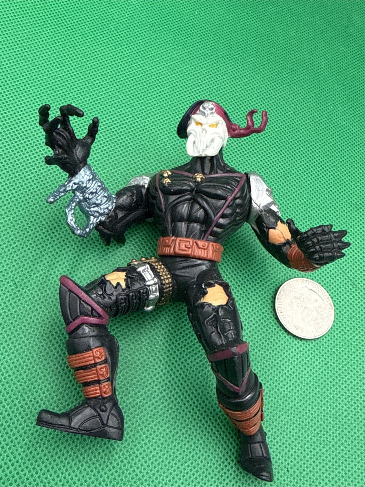 Vintage 1996 Hasbro GI Joe Extreme Series Iron Klaw 5" Action Figure - toyscardscomics