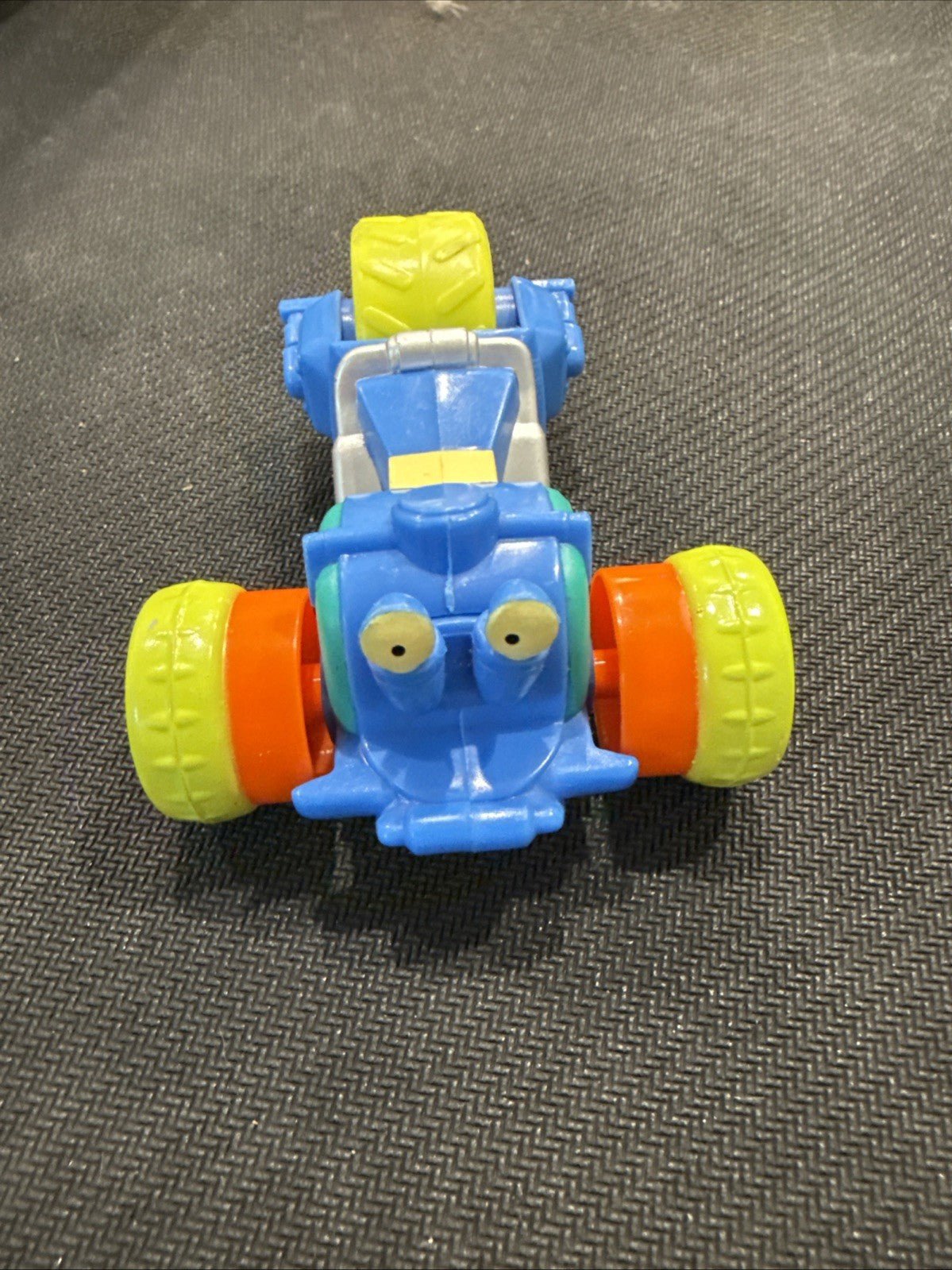 Vintage 2000 Burger King Kids Meal Cubix Robots for Everyone Maximix Locomotor - toyscardscomics
