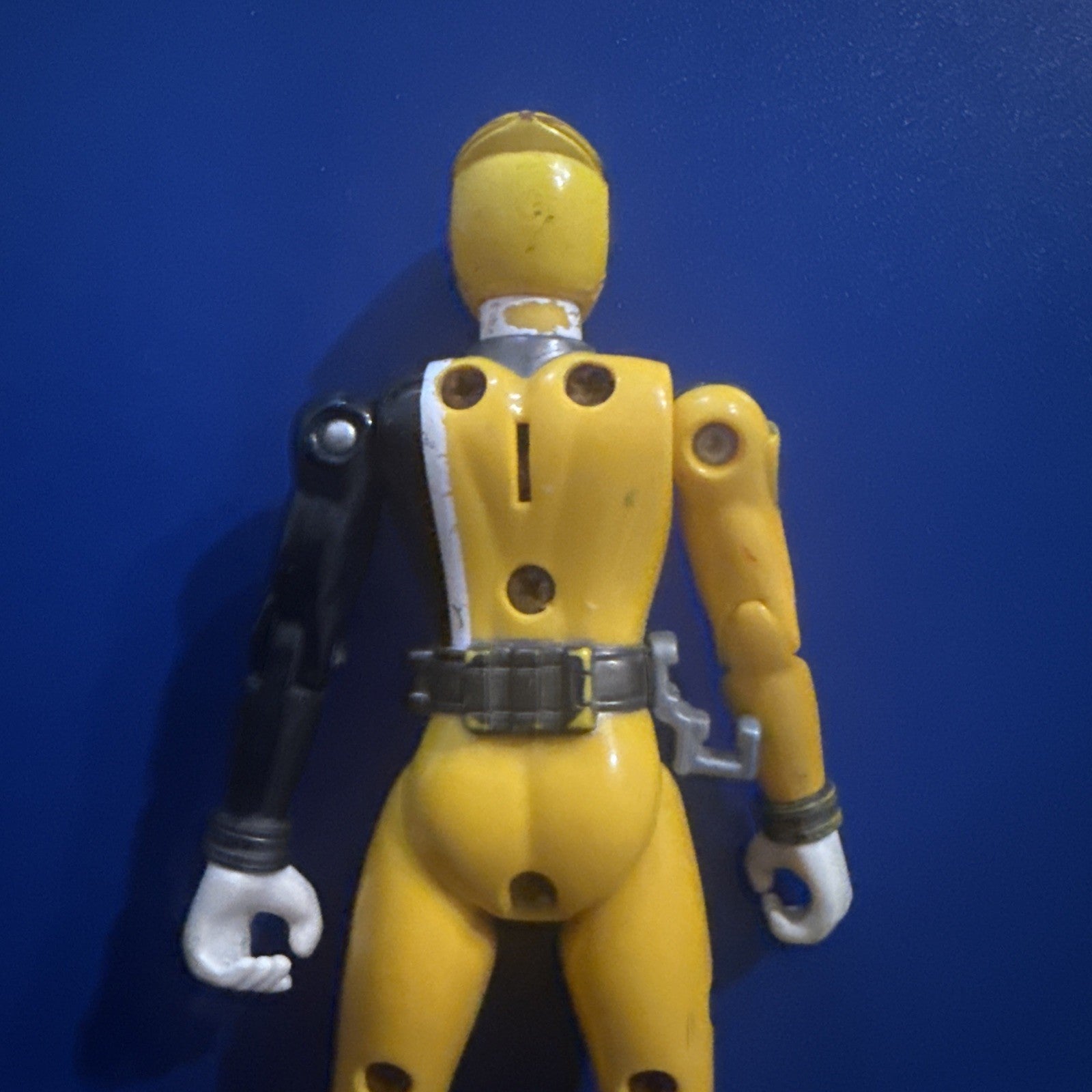 Vintage Bandai Yellow Power Ranger 5 - 1/2” Vinyl Figure - toyscardscomics