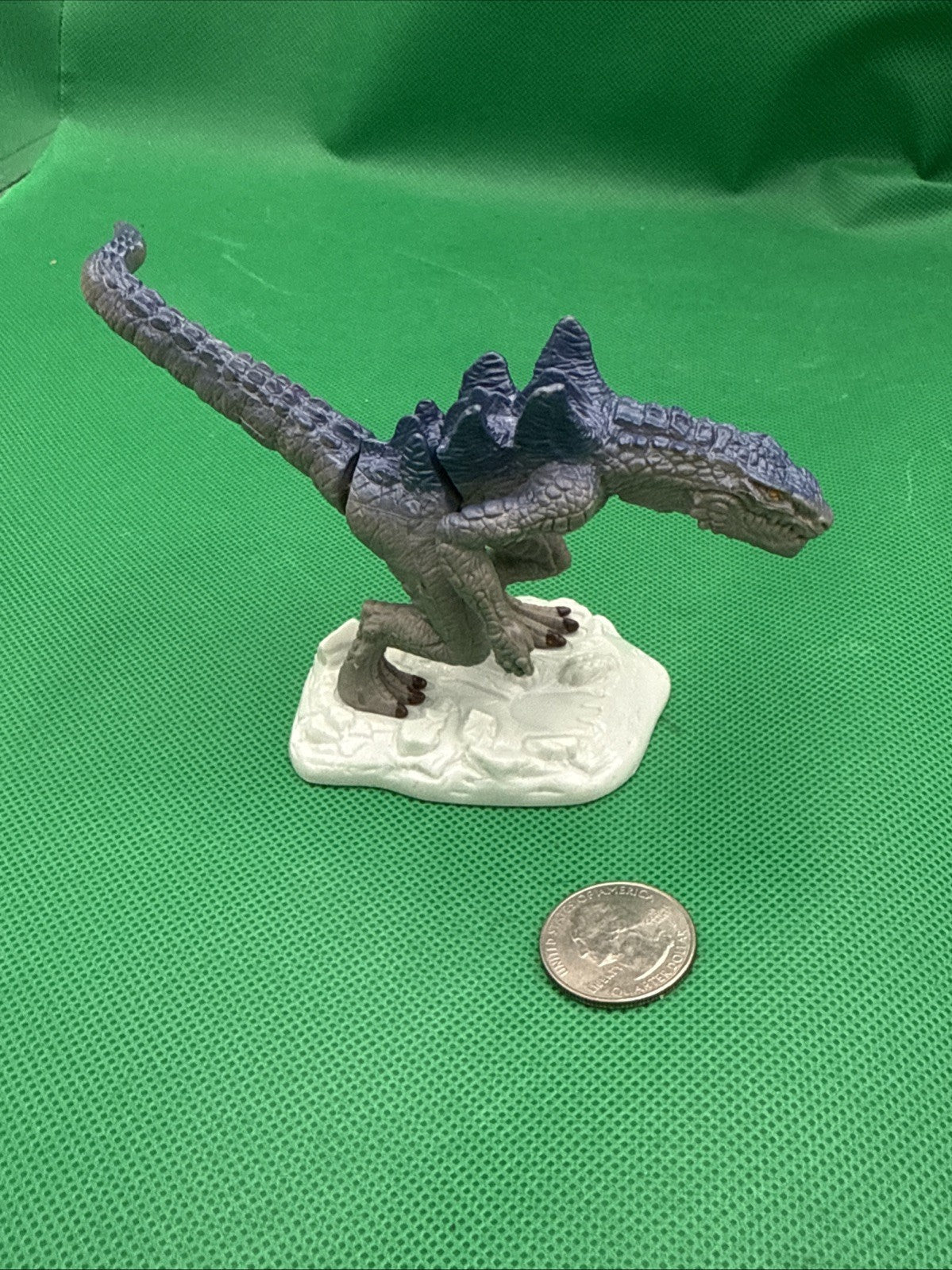 Vintage Godzilla Toy 1998 Taco Bell Limited Edition - toyscardscomics