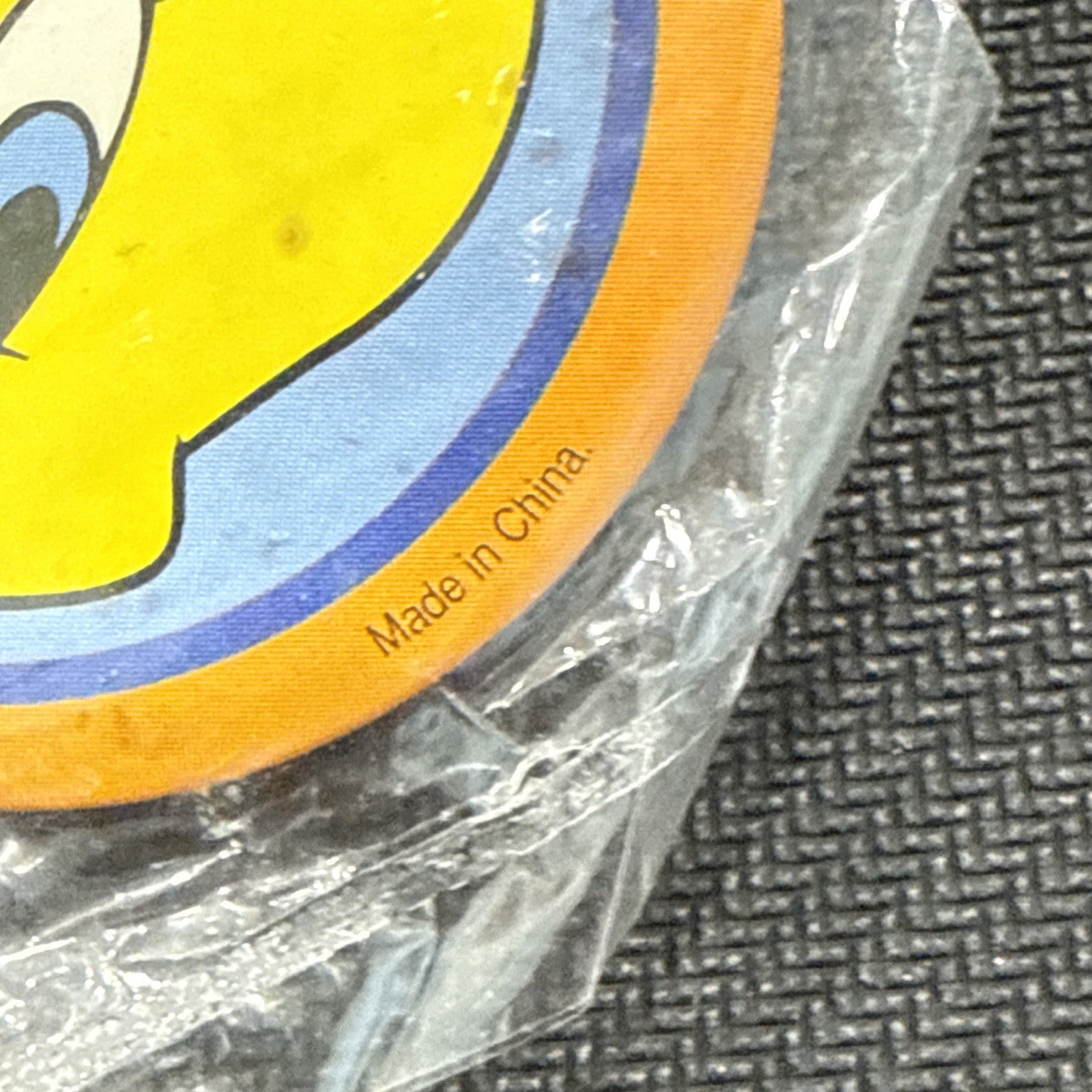 Vintage I Love Tweety Bird WB Warner Brothers Button Pin New NOS Sealed 1995 - toyscardscomics