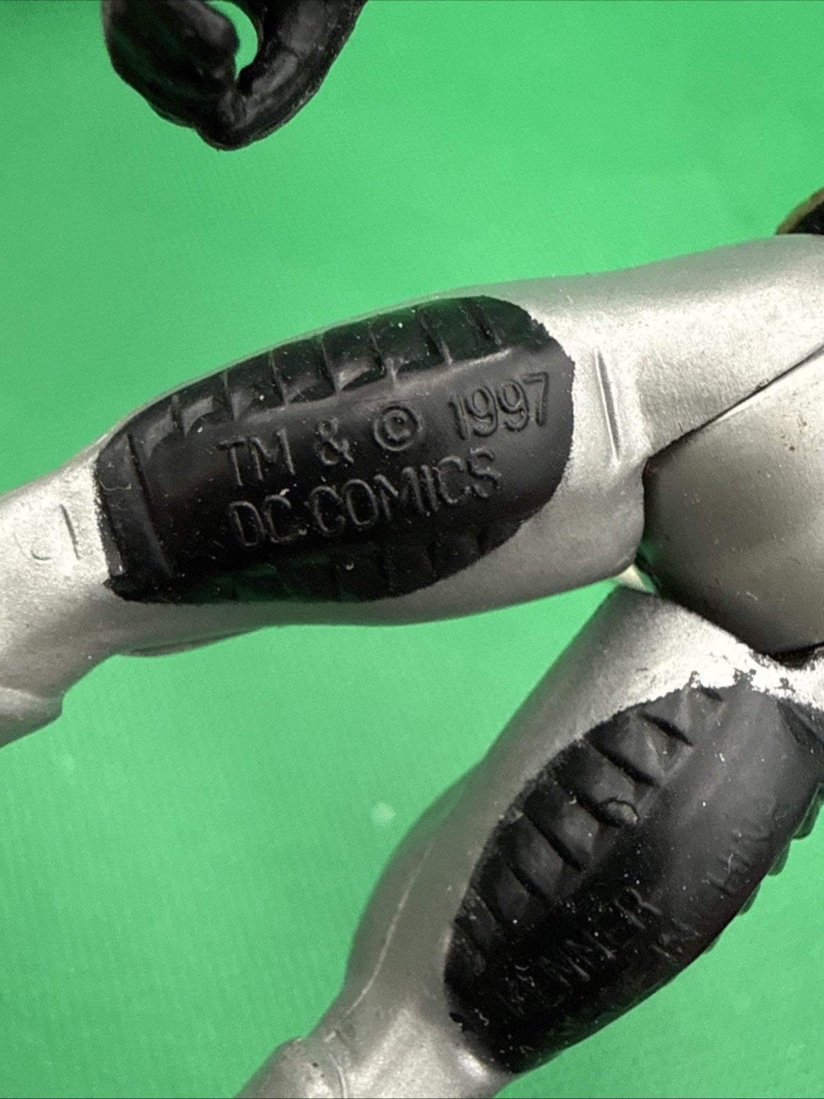 Vintage Kenner 1997 DC Comics Blast - Wing 5” Batman Action Figure Silver & Black - toyscardscomics