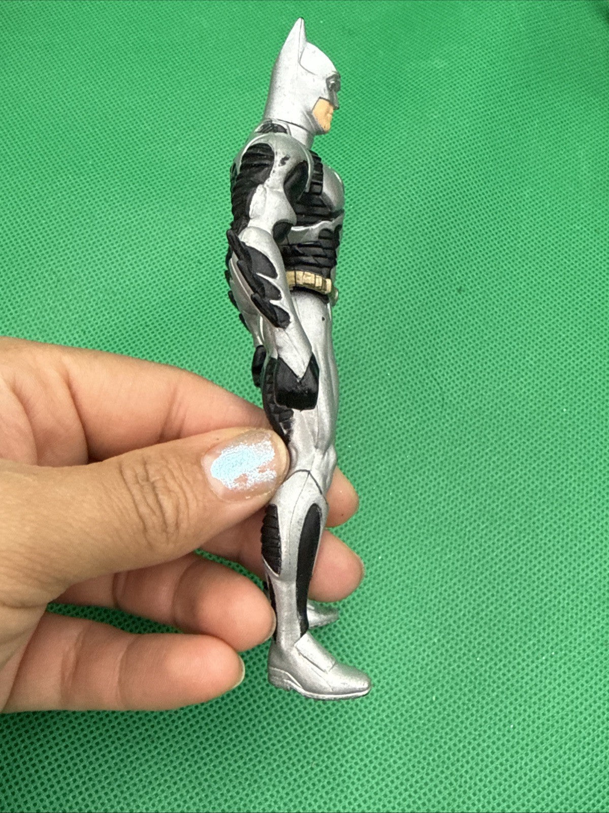 Vintage Kenner 1997 DC Comics Blast - Wing 5” Batman Action Figure Silver & Black - toyscardscomics
