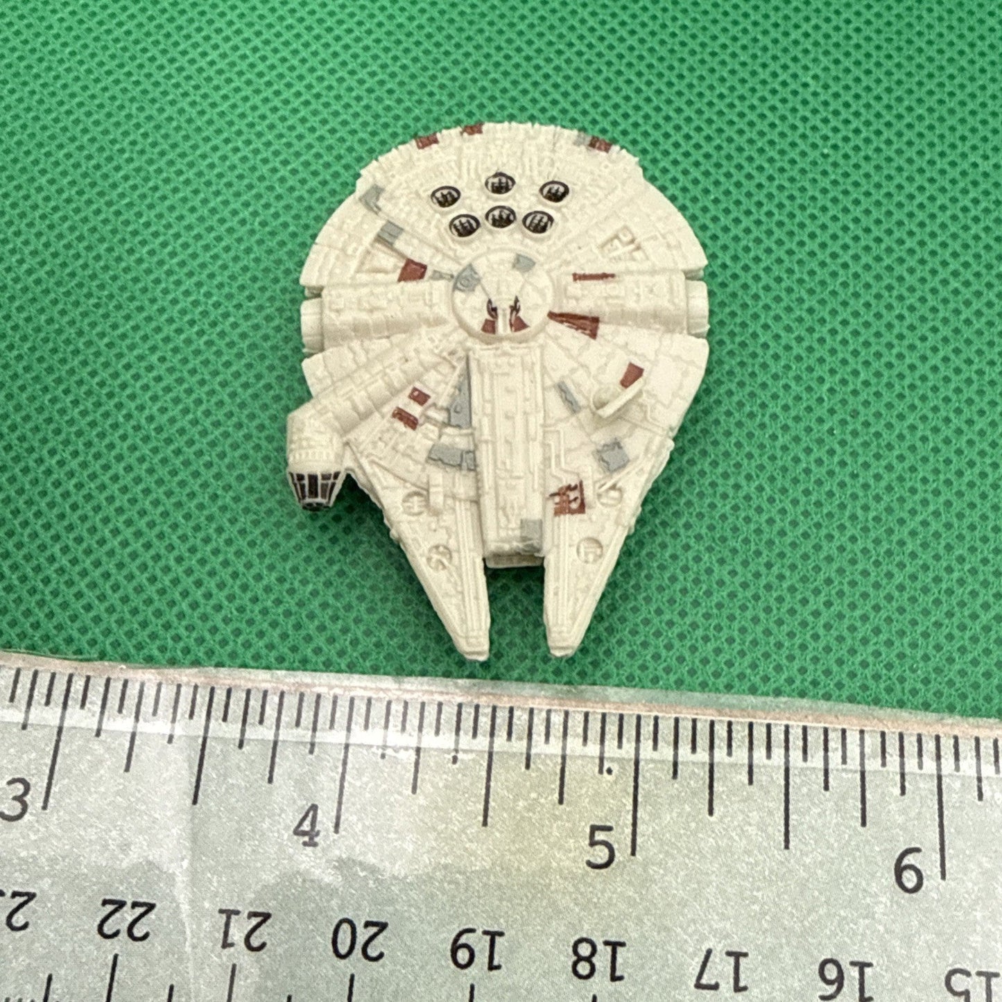 Vintage Micro Machines Millennium Falcon (2 Inch) Ship Galoob 1997 - toyscardscomics