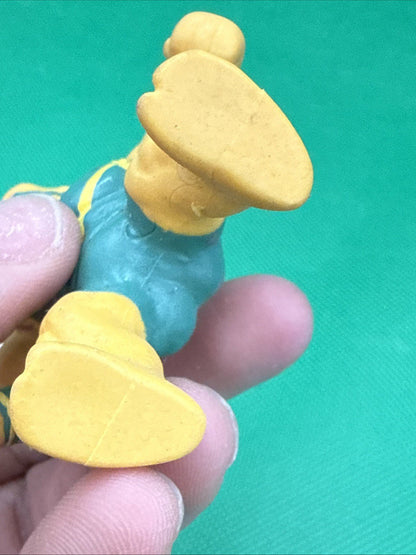 Vintage Snailiens Supersonic Shell Fighters PVC Figure 1992 - toyscardscomics