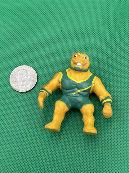 Vintage Snailiens Supersonic Shell Fighters PVC Figure 1992 - toyscardscomics