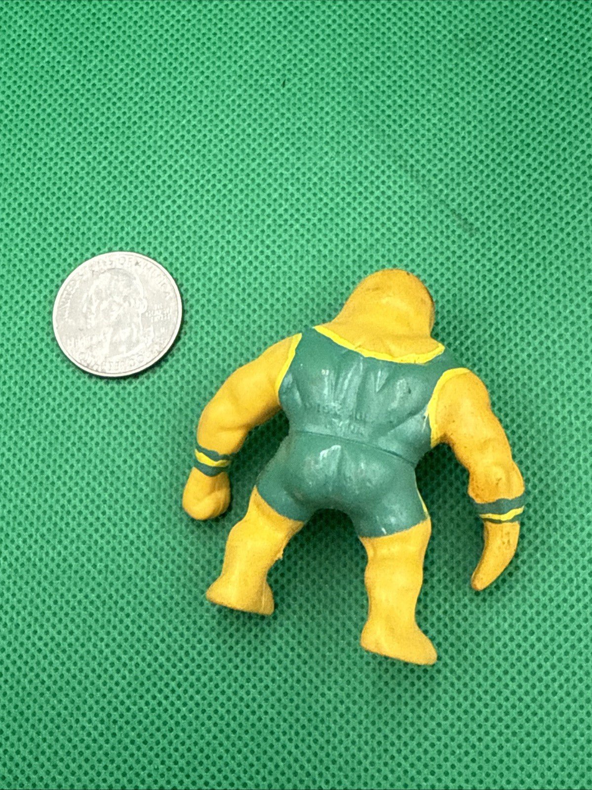 Vintage Snailiens Supersonic Shell Fighters PVC Figure 1992 - toyscardscomics