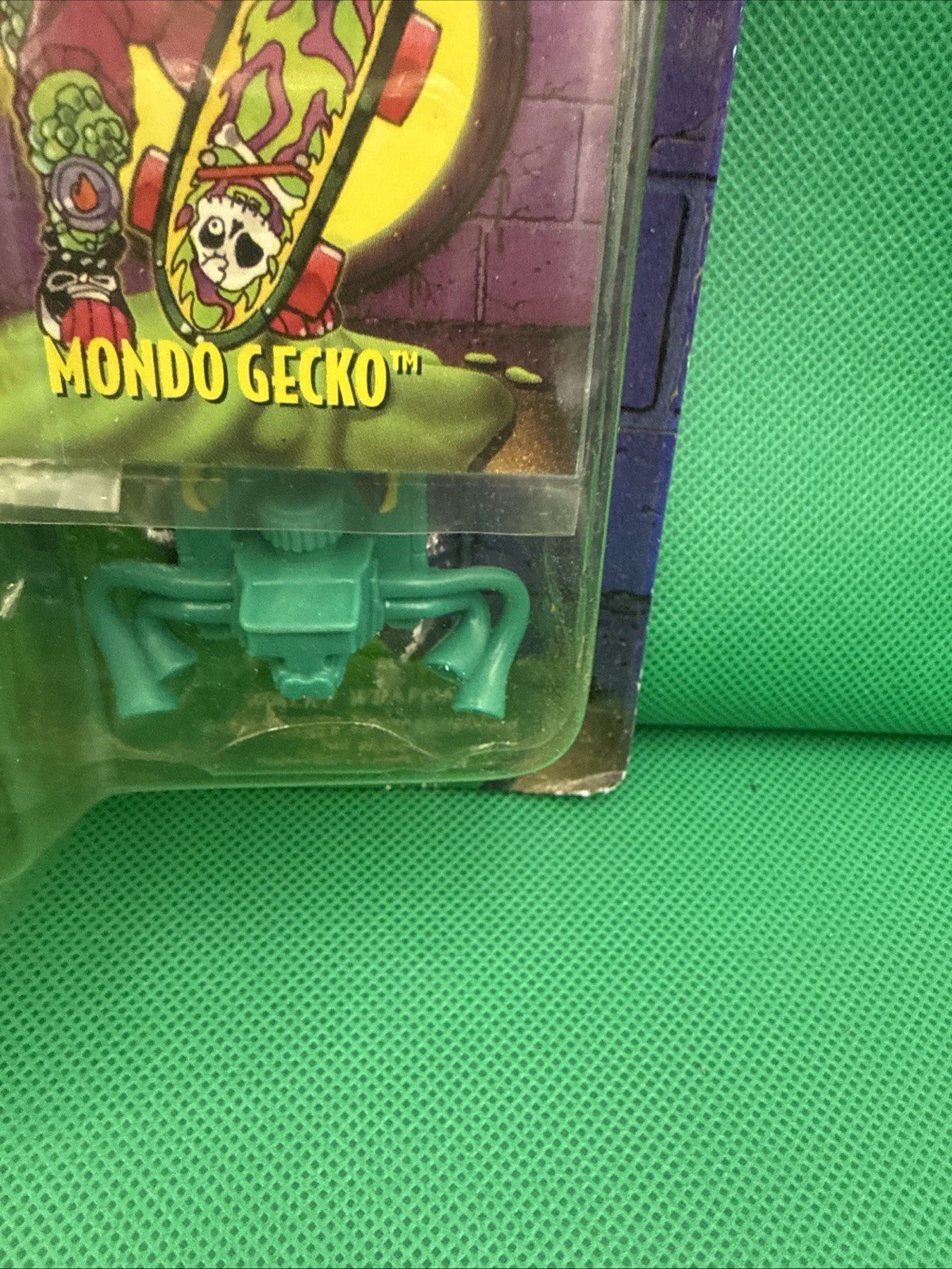 Vintage TMNT Teenage Mutant Ninja Turtles MONDO GECKO with Card Playmates 1994 - toyscardscomics